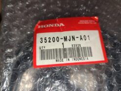 2014 Honda CTX1300 TURN SIGNAL SWITCH - Image 4