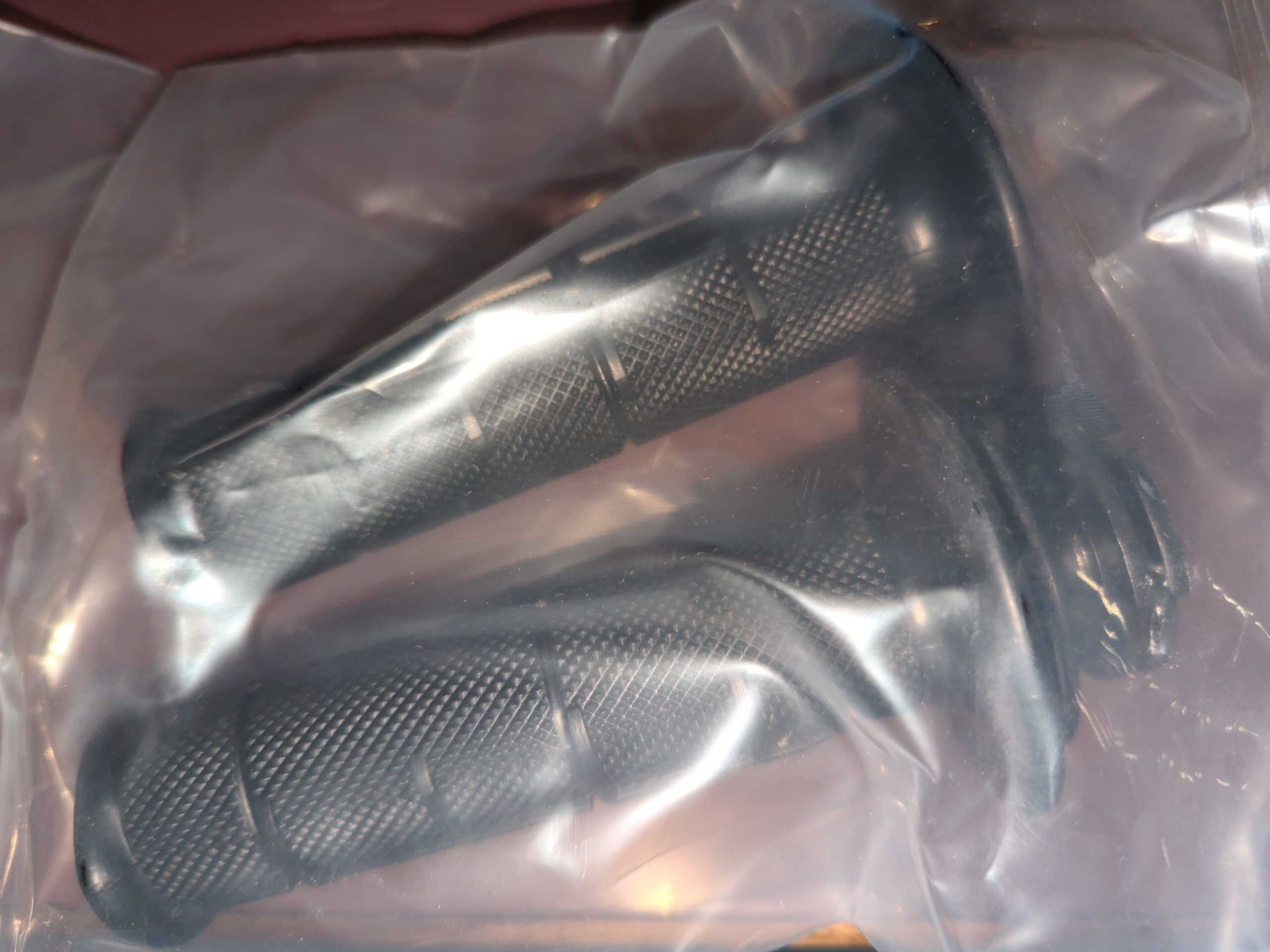 Kawasaki Grip Kit RH&LH - Image 2