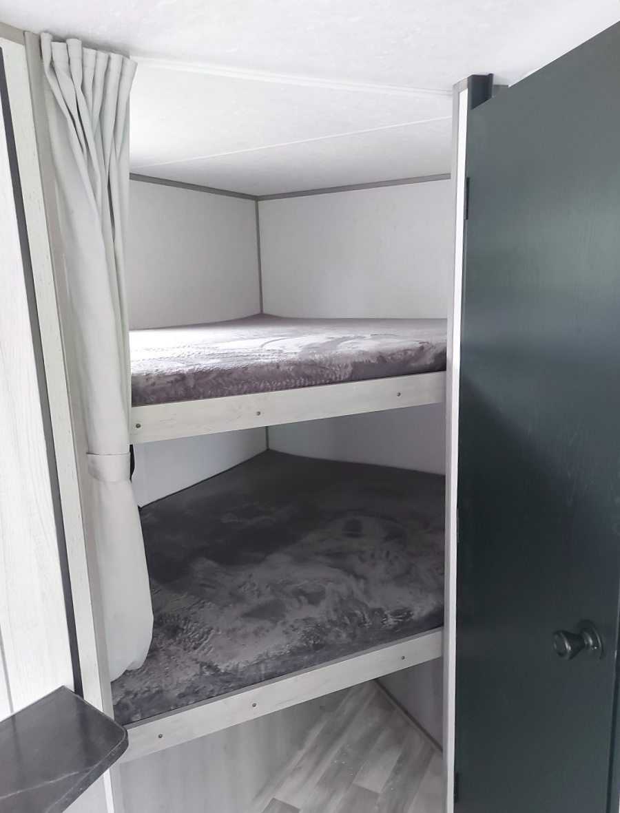 2022 KODIAK SE 24SBH - Image 5