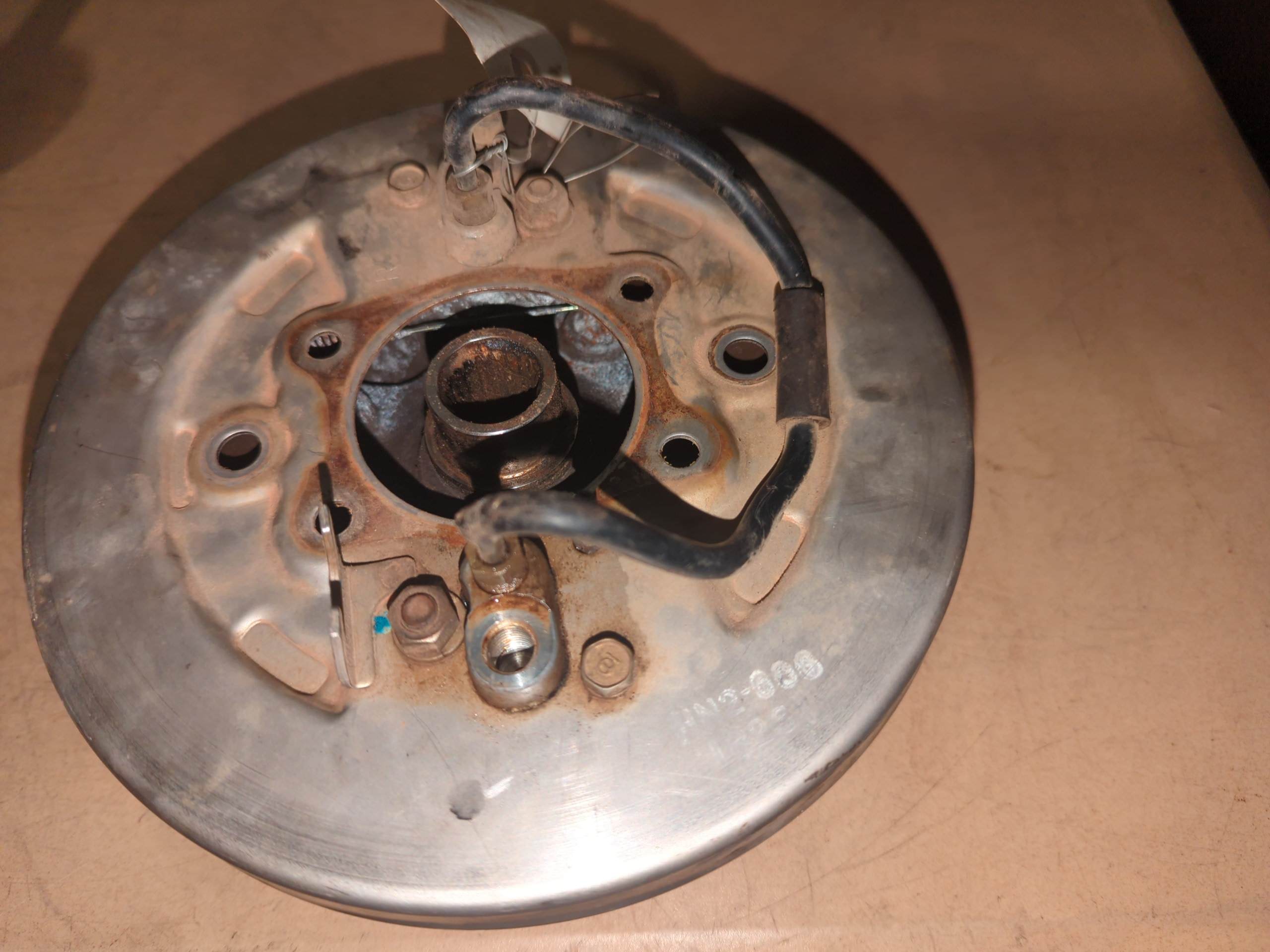 2001 - 2007 Honda TRX 650,500,450,350 DRUM ASSY., FR. BRAKE - Image 3