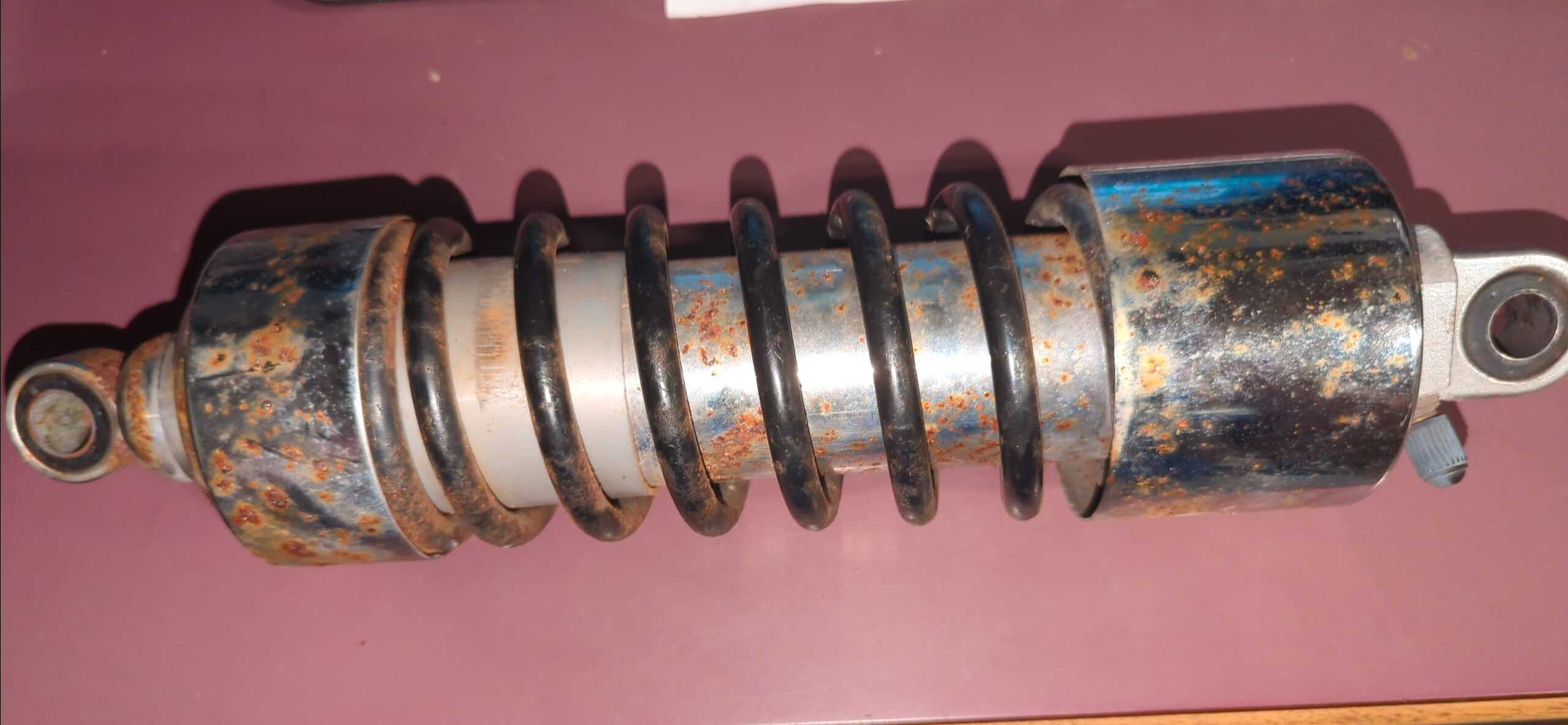 1999 - 2004 Kawasaki VULCAN NOMAD,VULCAN 1500 NOMAD FI Shock RH