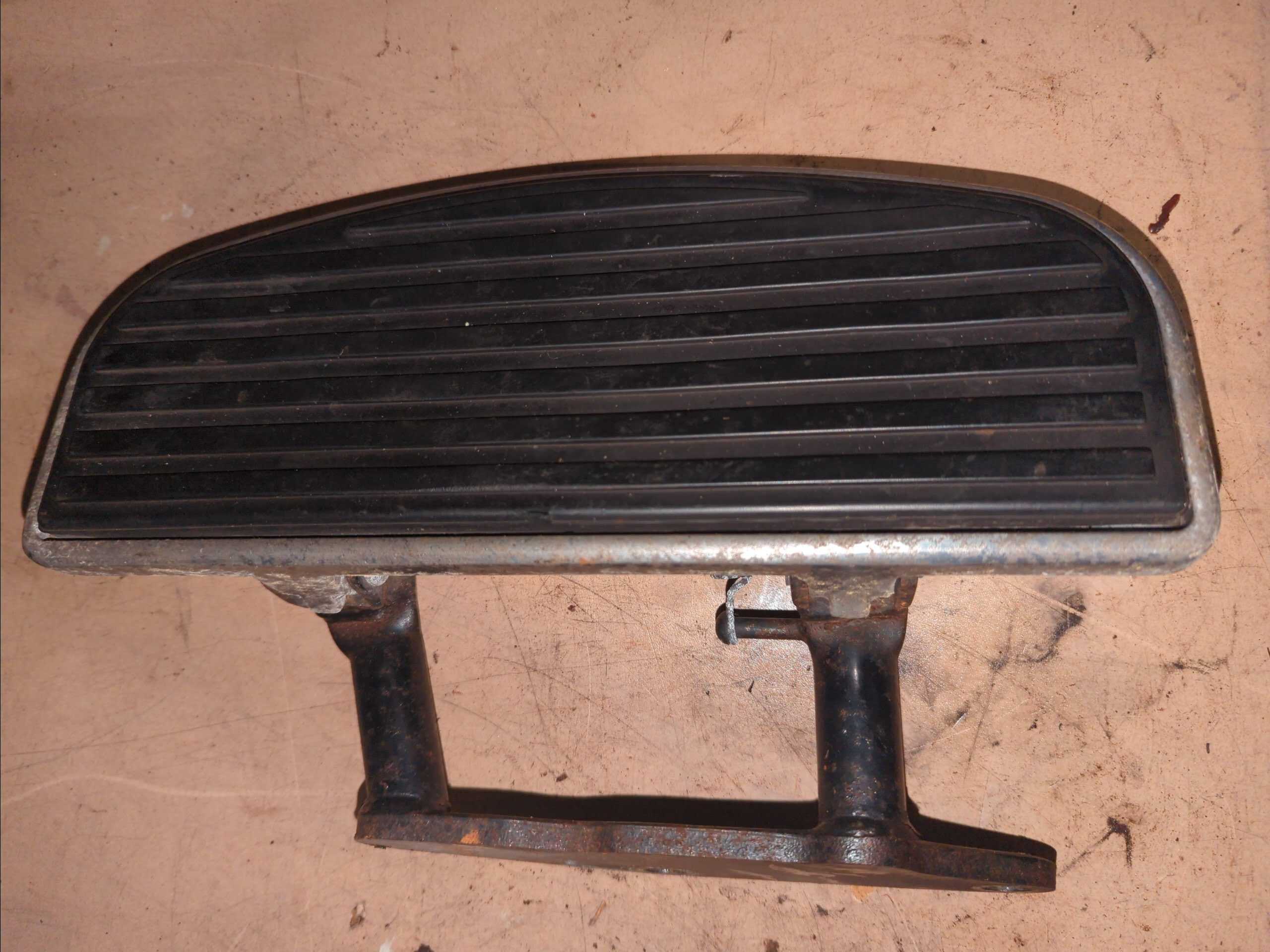 1998 - 2000 Kawasaki Vulcan 1500 Nomad - VN1500 Footboard LH