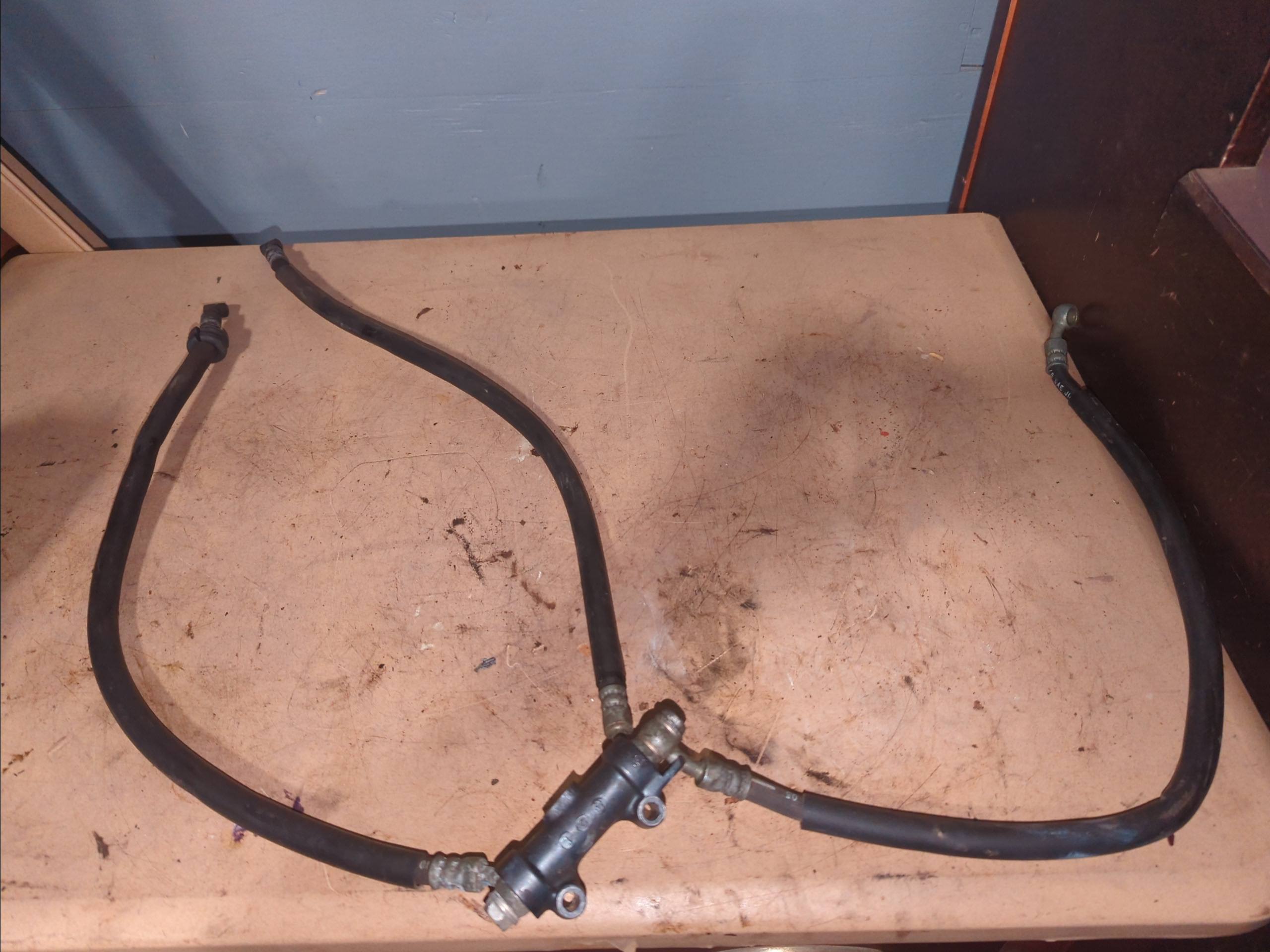1983 - 2006 Kawasaki Ninja,Vulcan 1500 Nomad Front Brake Hoses & Line Joint