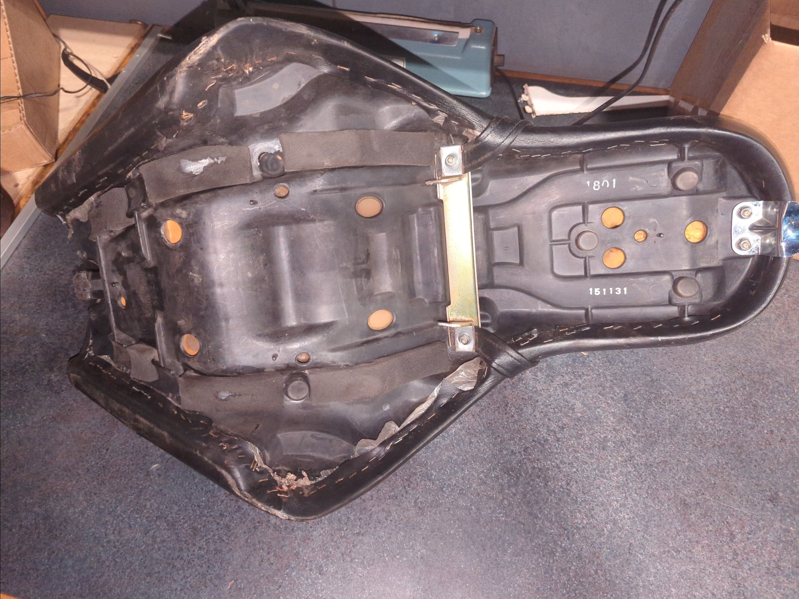 1996 - 2009 Kawasaki VULCAN 500 LTD Seat - Image 4