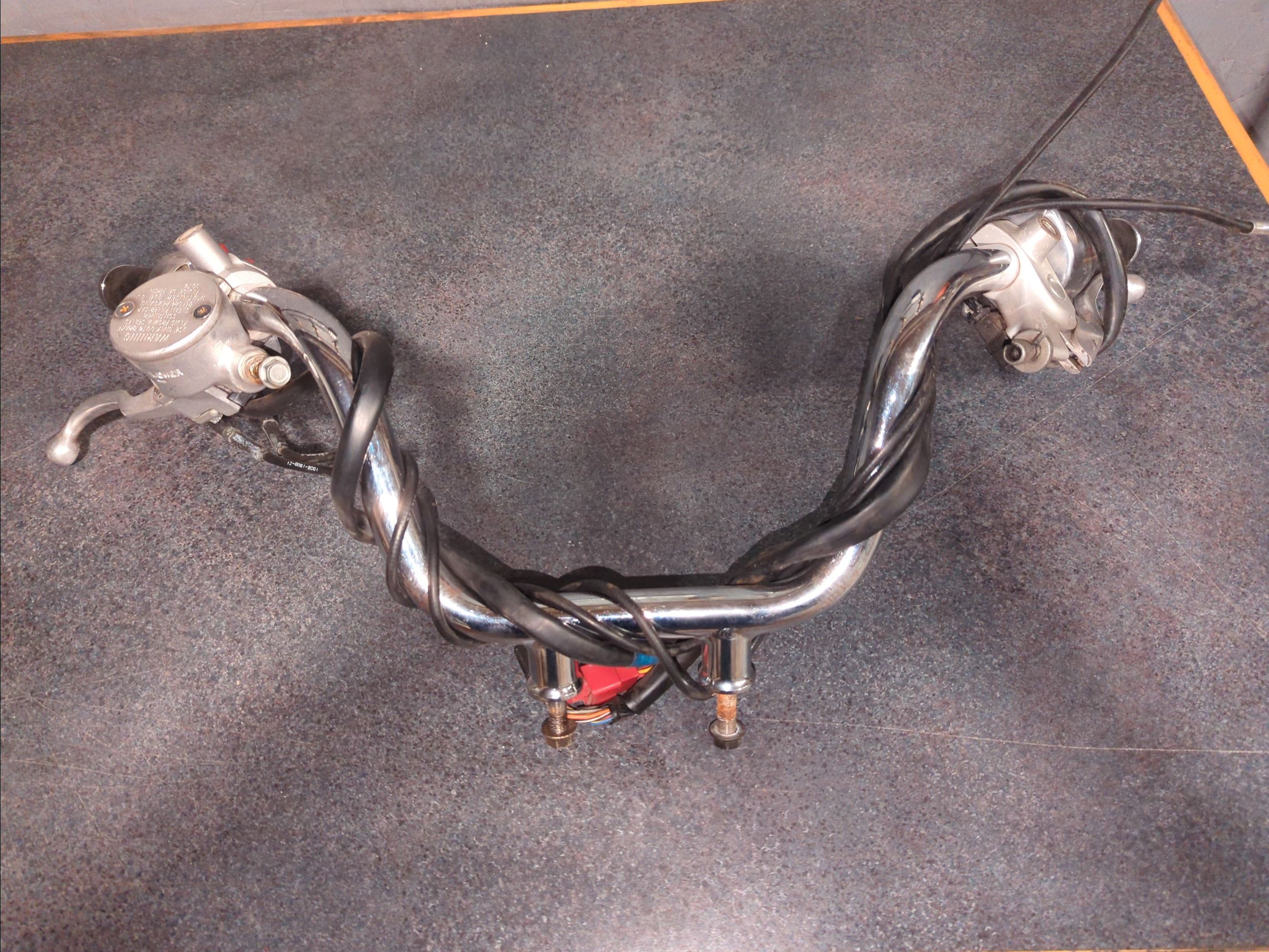 2003 Kawasaki Vulcan 500 LTD Handlebar Assembly - Image 2