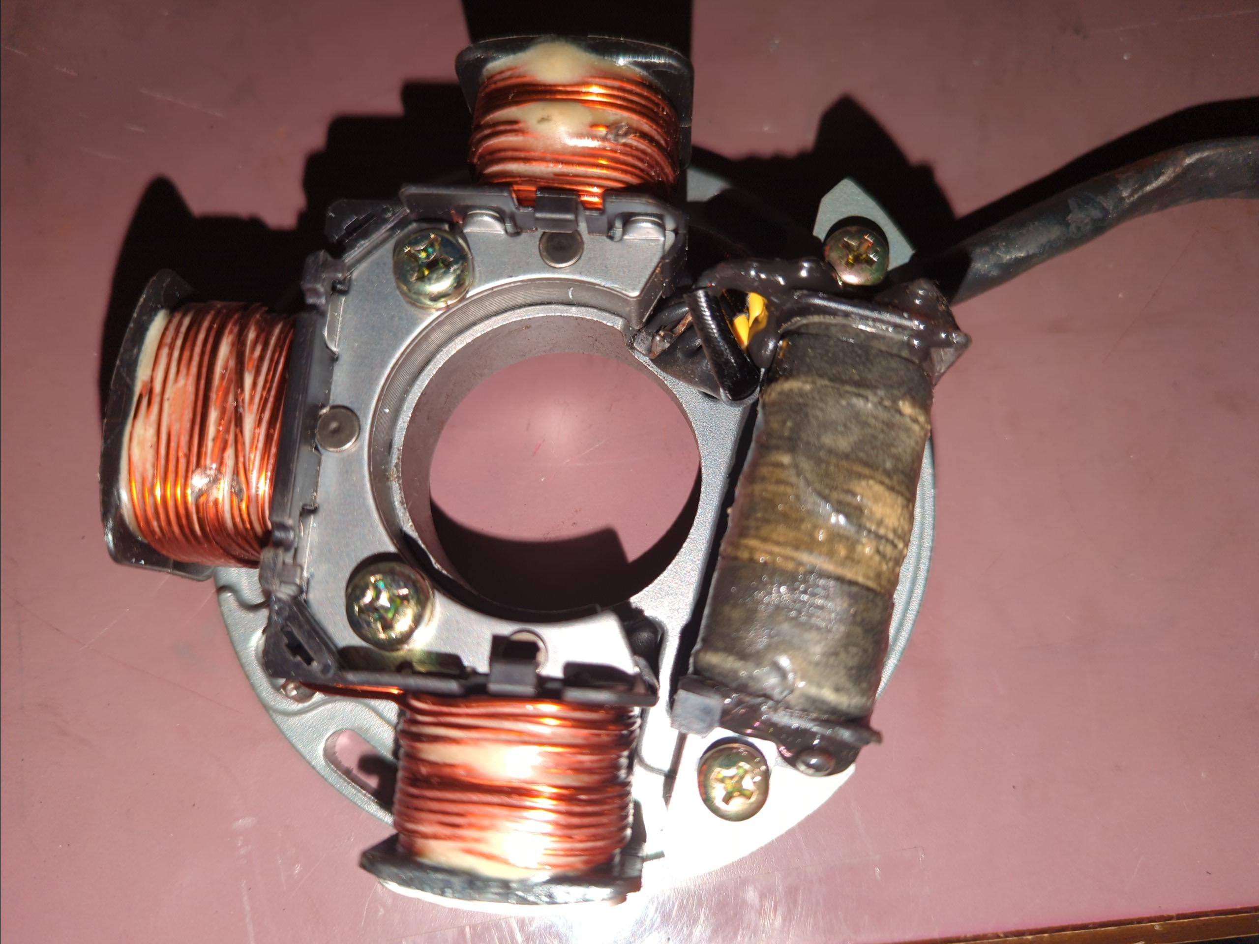 1998 Sea Doo 717 GTS, 5819 Stator Magneto - Image 2
