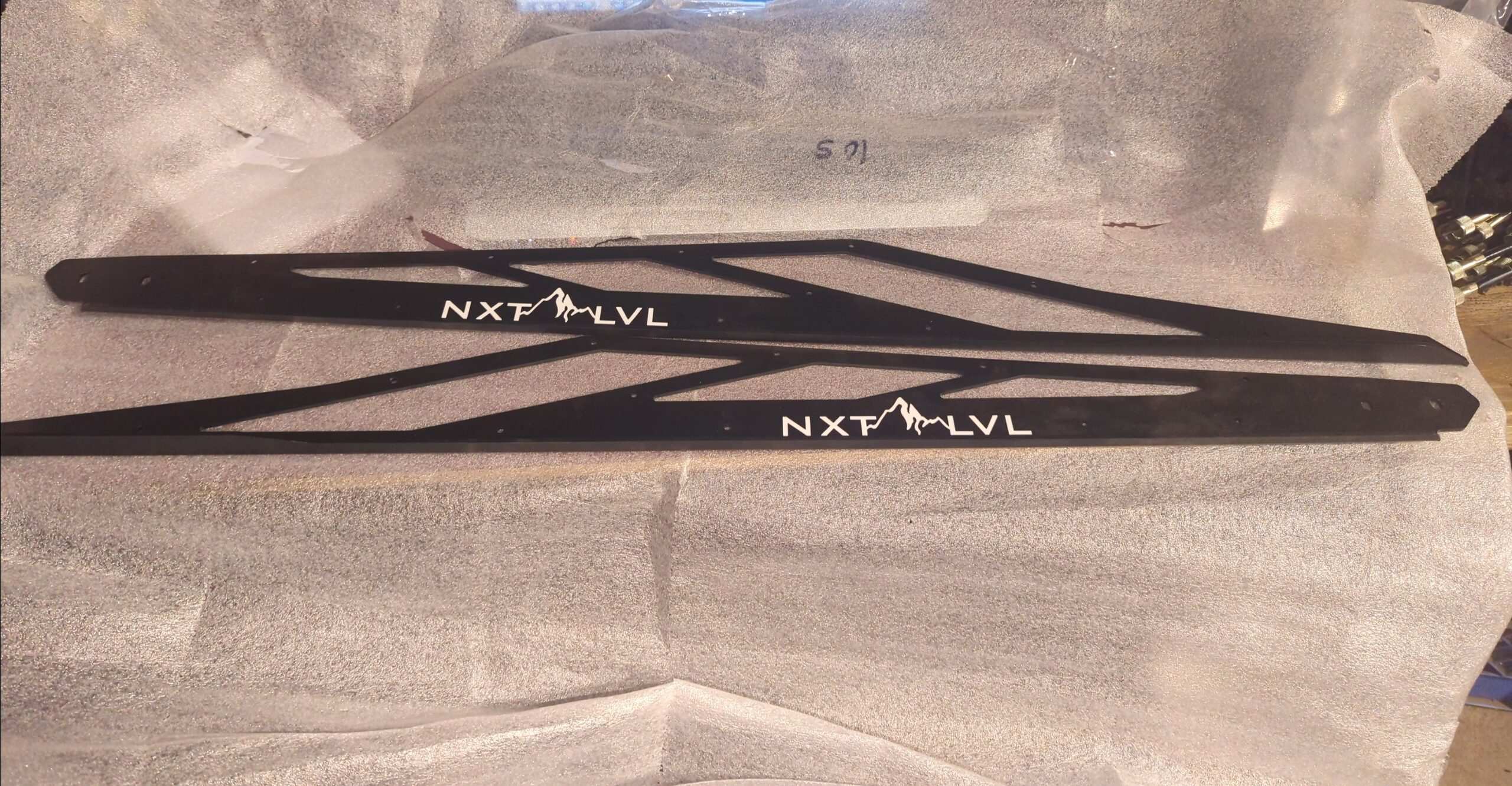 NXT LVL REAR BUMPER BLK/WHT A/C 153 PROCLIMB S/M Rear Bumper - Image 5