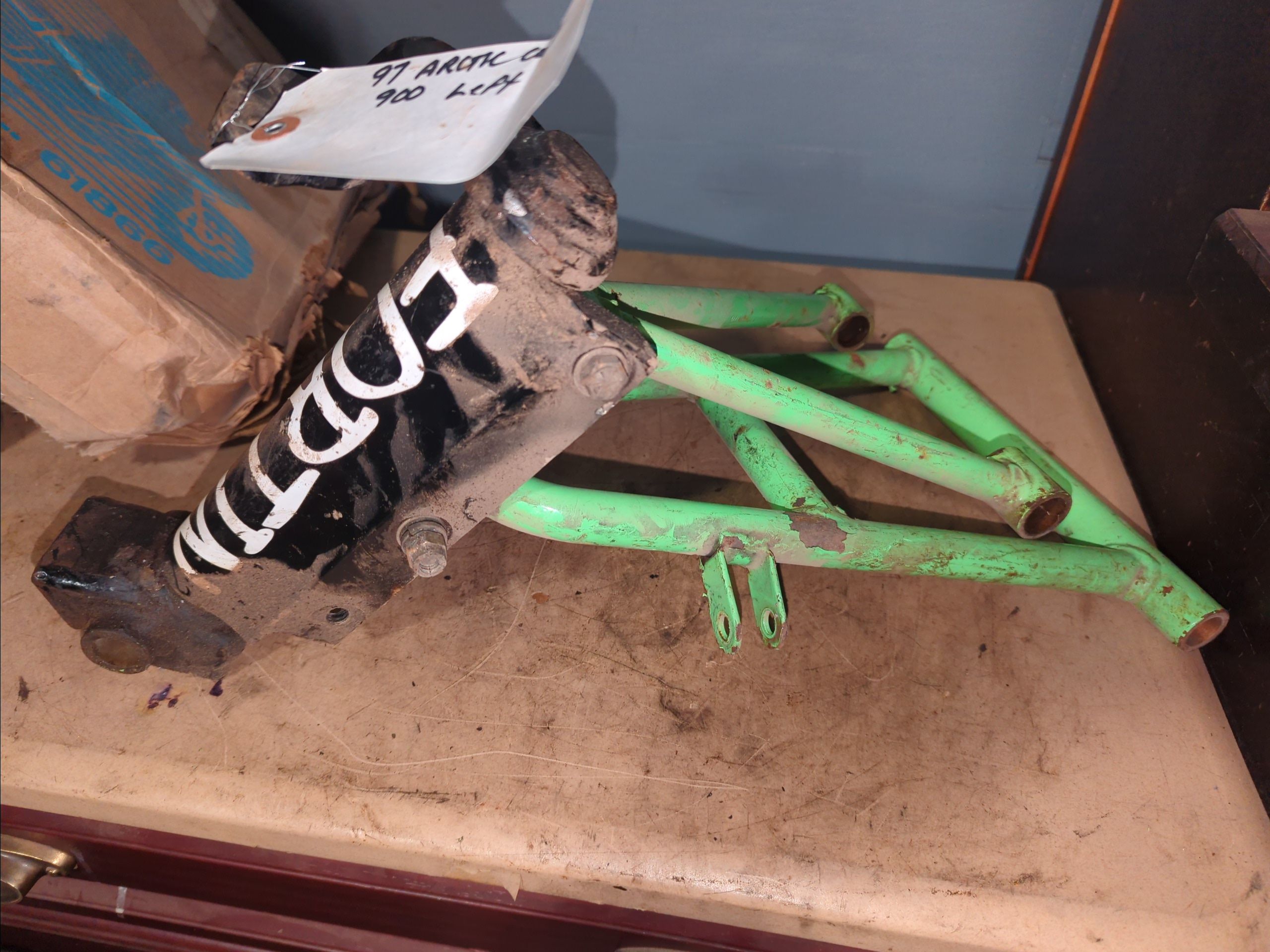 1996 - 1998 Arctic Cat ZRT/Thundercat LH Spindle With A-Arms
