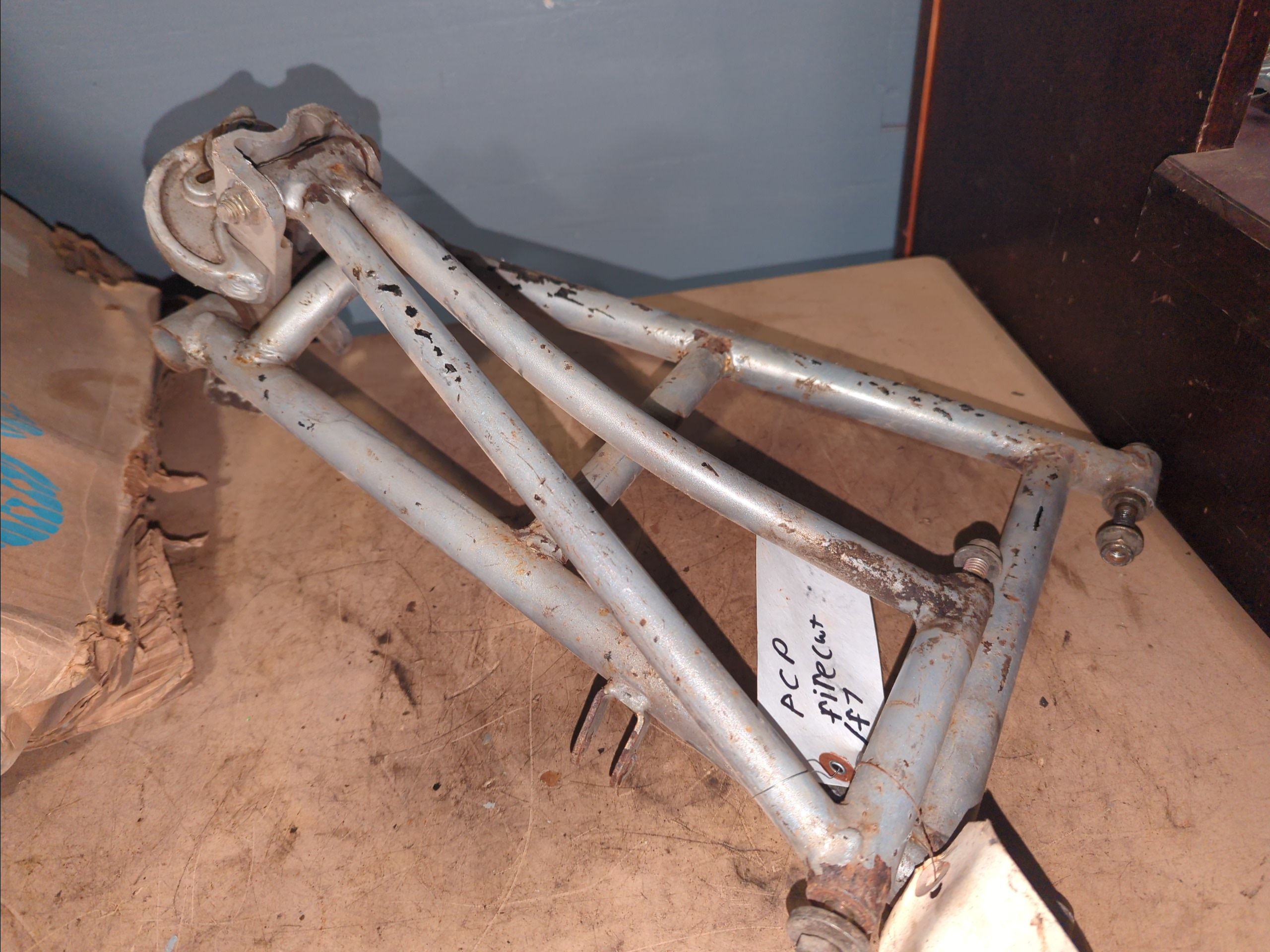 2005 - 2006 Arctic Cat FIRECAT 500,600,700 CROSSFIRE 600,700 Spindle, Steering - Left Platinum with A-Arms