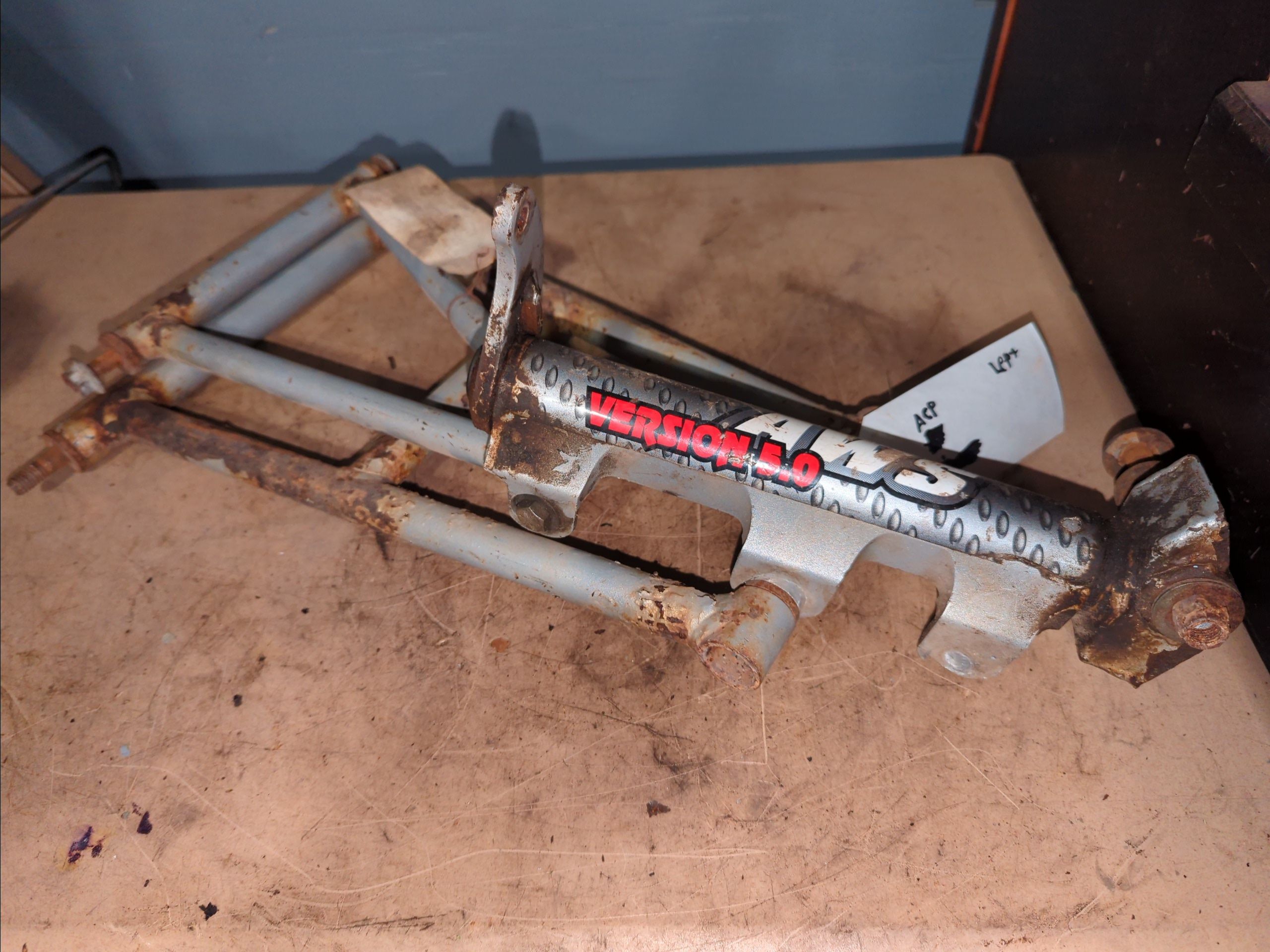 2003 Arctic Cat MOUNTAIN CAT Spindle, Steering - Left With A-Arms