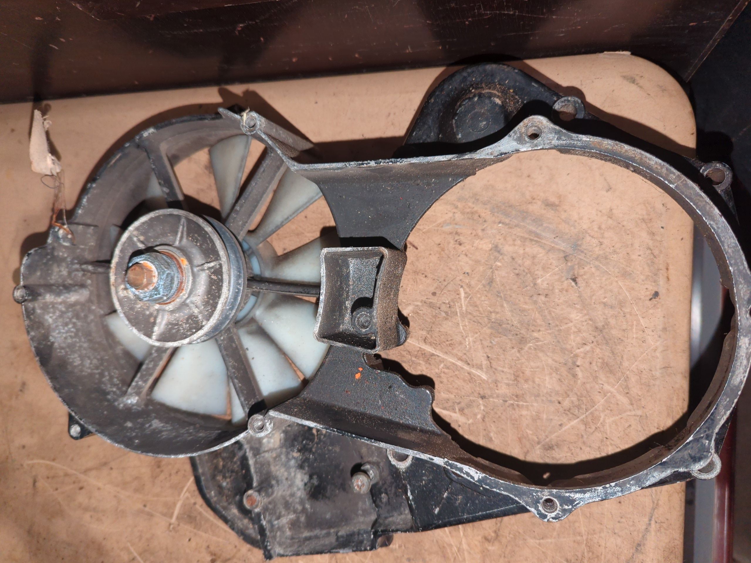 1990 Yamaha Phazer II 2 PZ 480,485 PZ480 Engine Fan Housing