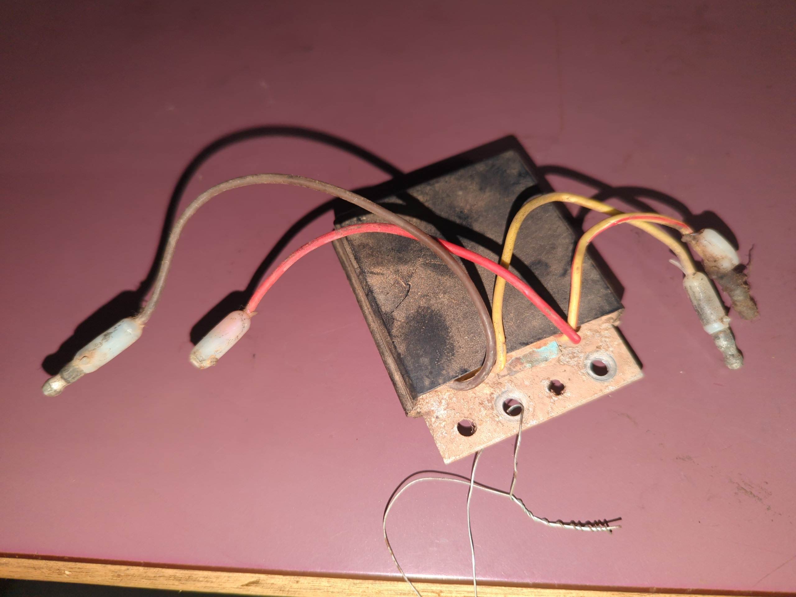 2004 Polaris Sportsman 600/700 Voltage Regulator - Image 4