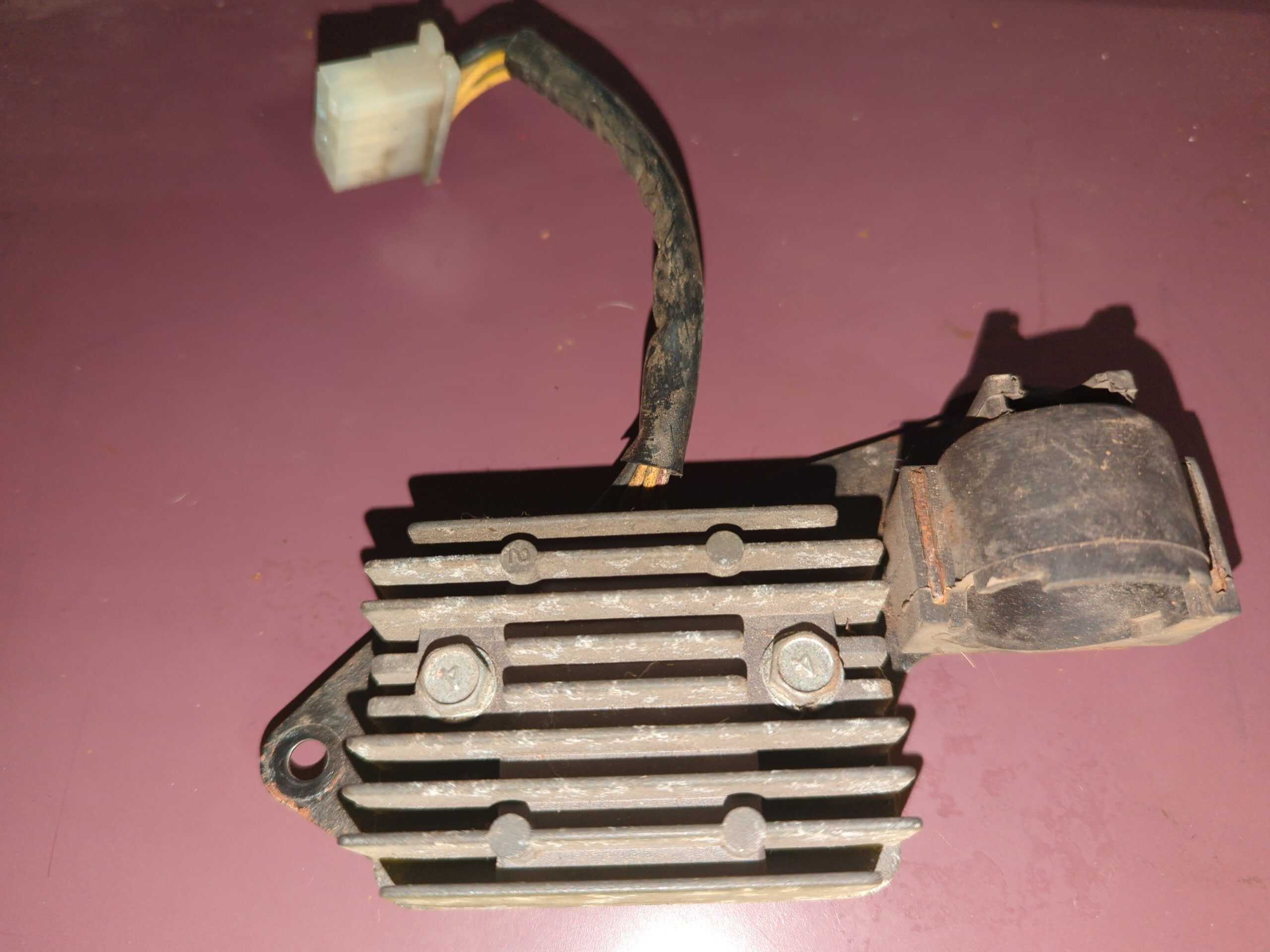 1983 - 2009 Kawasaki KZ550-A4,Spectre,Ninja 250,NINJA 500,EX500,VULCAN 500 REGULATOR-VOLTAGE