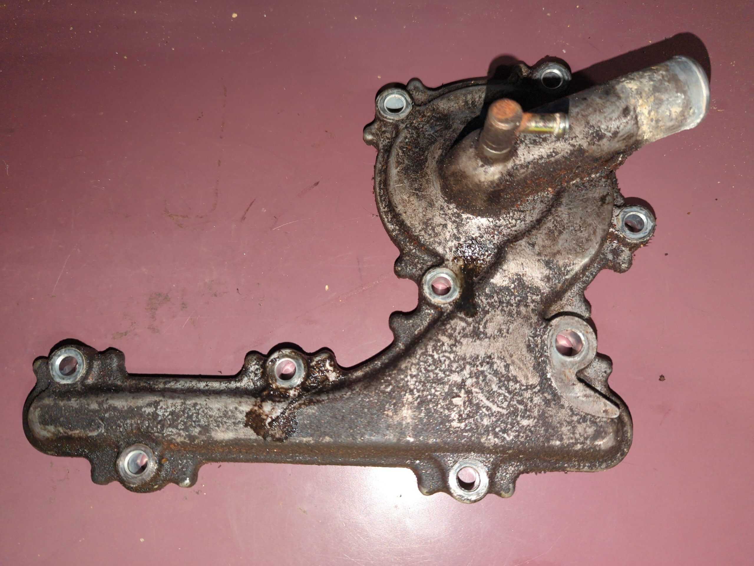 1998 - 2006 Yamaha MOUNTAIN MAX SRX600,700 VENTURE 700 VMAX 700 SX600R Water Pump Cover, Housing - Image 2