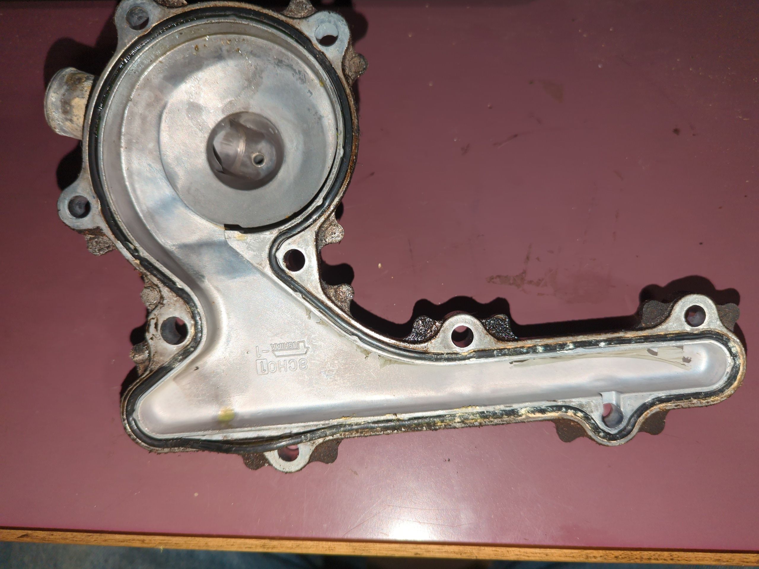 1998 - 2006 Yamaha MOUNTAIN MAX SRX600,700 VENTURE 700 VMAX 700 SX600R Water Pump Cover, Housing - Image 4