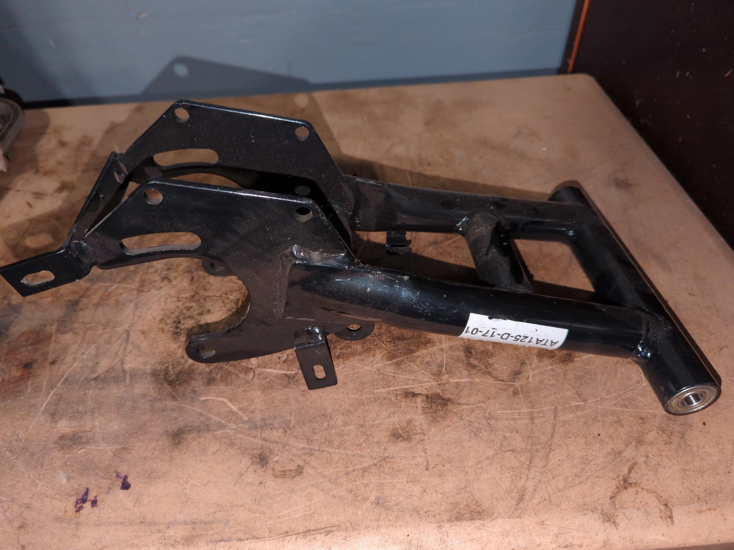 GIO Blazer 125D Rear Fork - Image 2