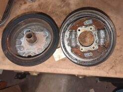 1996  - 2005 Honda  400,650  Front Hub - Image 2