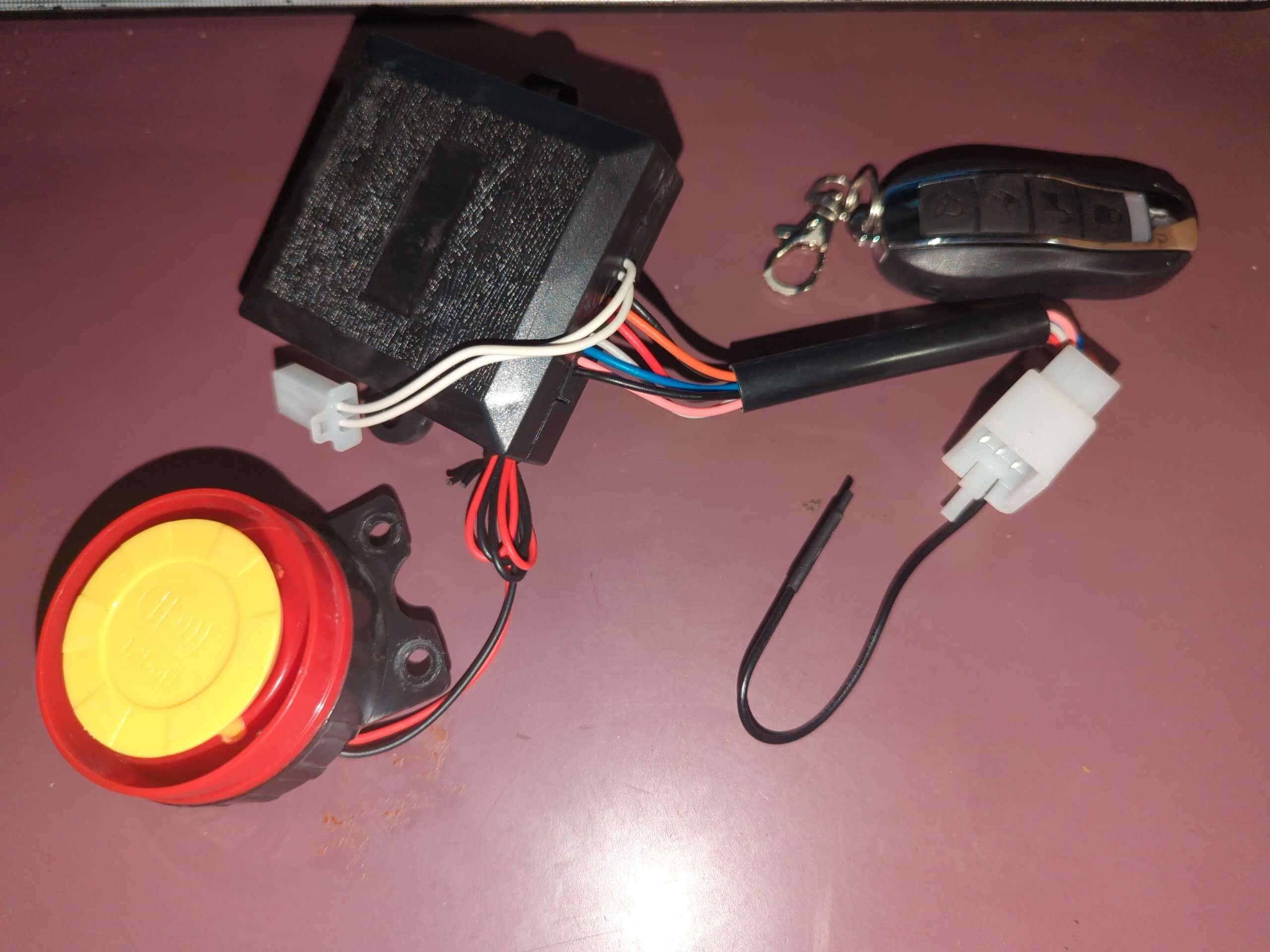 GIO Mini Blazer 110 Remote Alarm G1010035