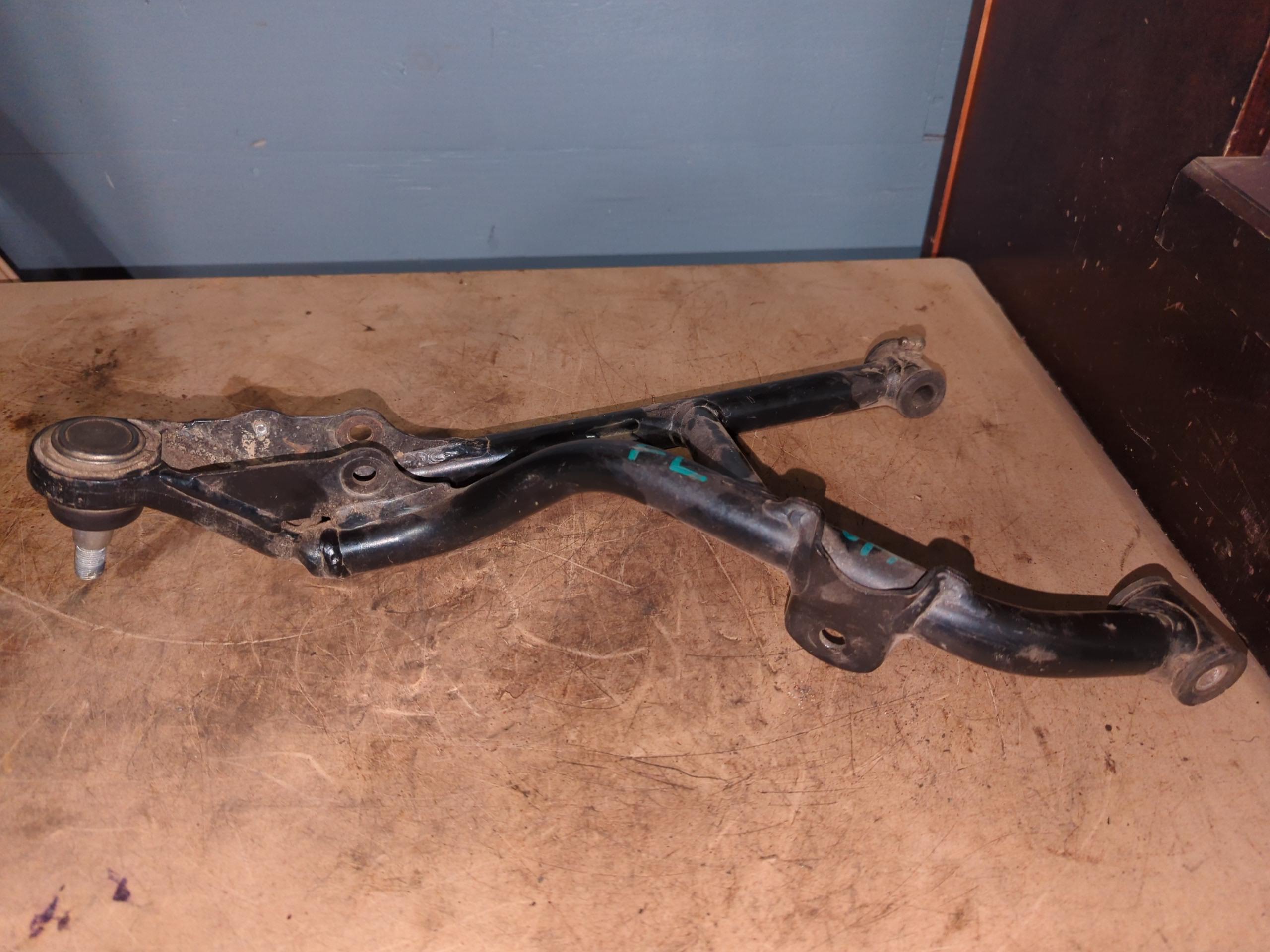 2019 -2023 CAN AM OUTLANDER, Renegade Upper Arm Front LH - Image 2
