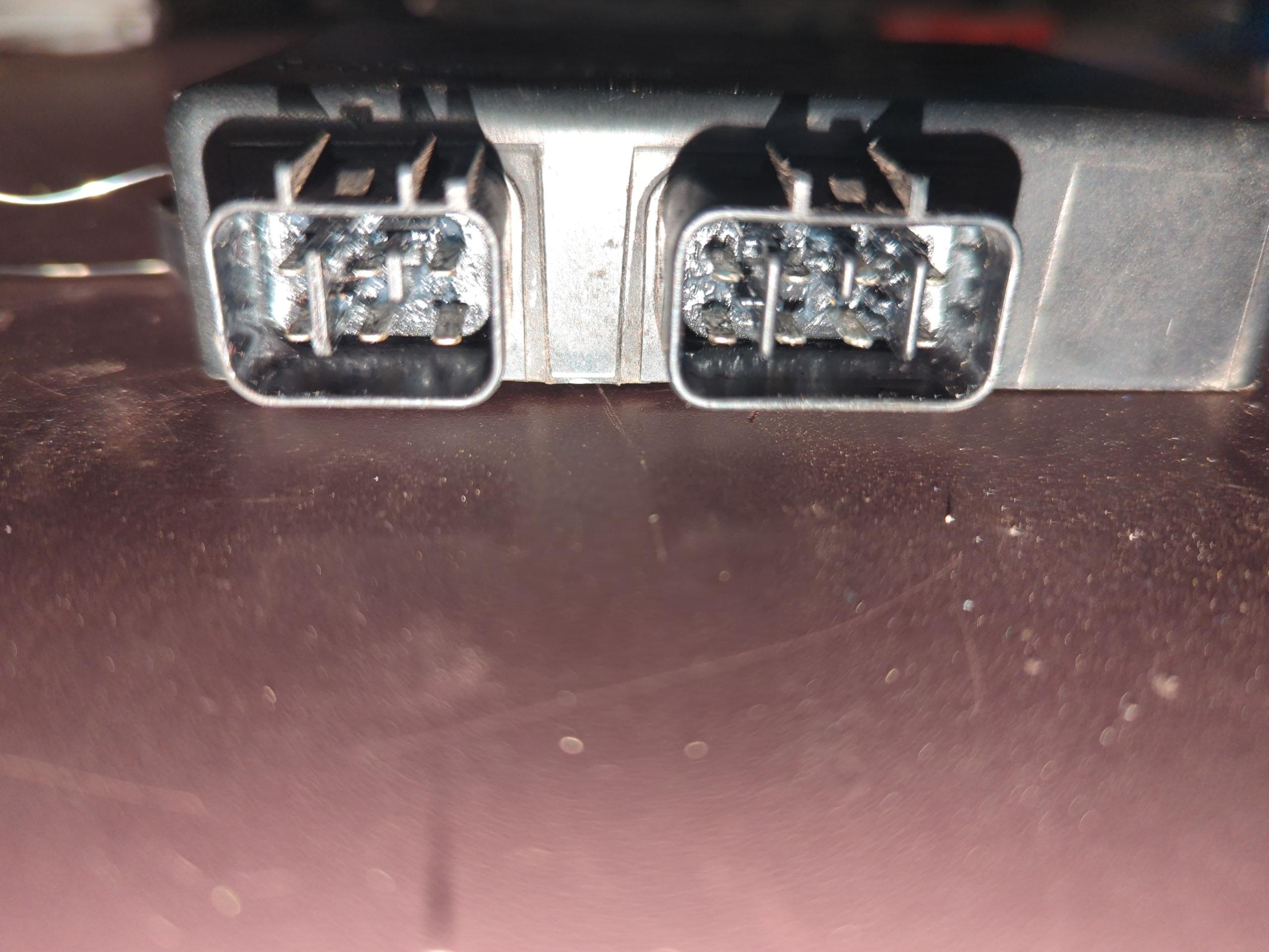 1996 - 2009 Suzuki VS1400GLP Intruder IGNITER UNIT ECU - Image 3