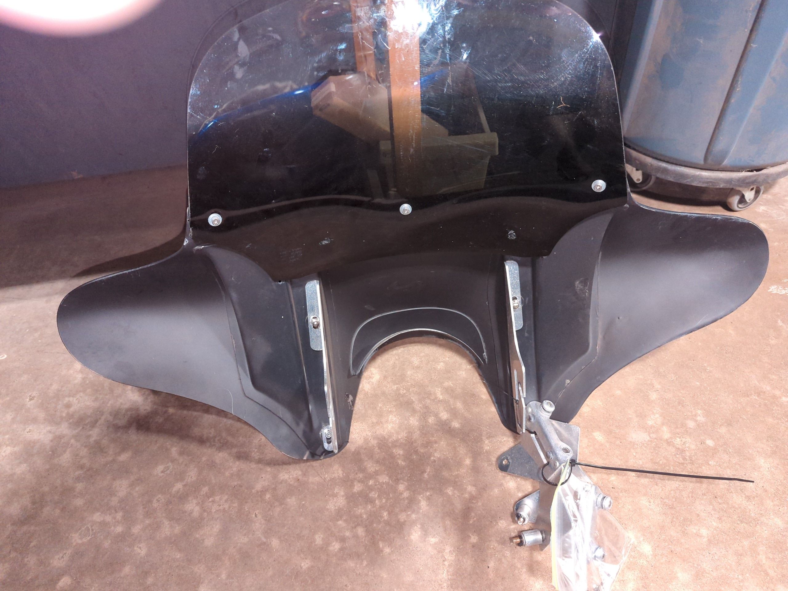 1999 - 2008 Yamaha V Star 1100 Classic Windshield - Image 4