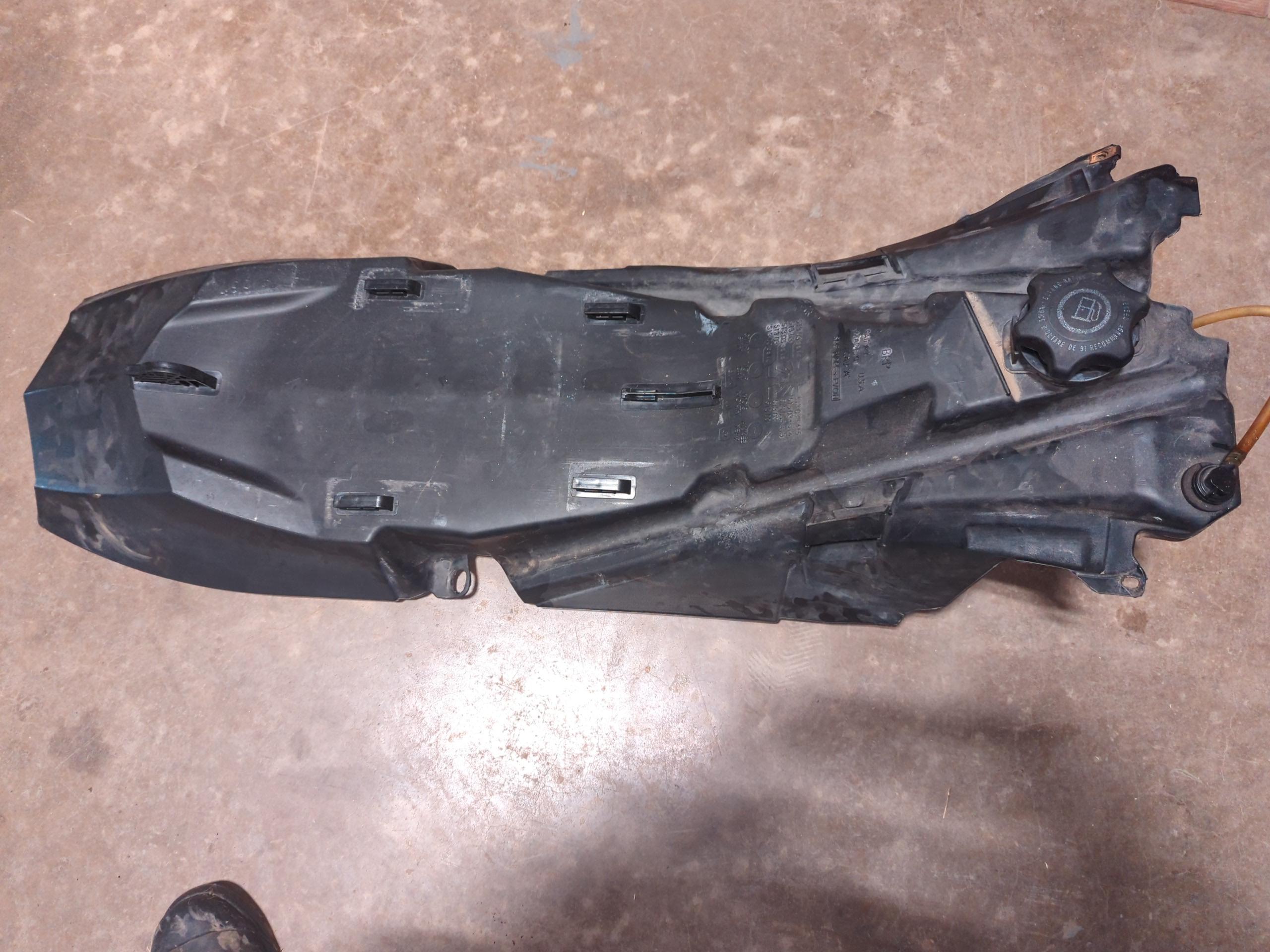2008 - 2009 SKI-DOO MX Z, RENEGADE 800R Fuel Tank - Image 2