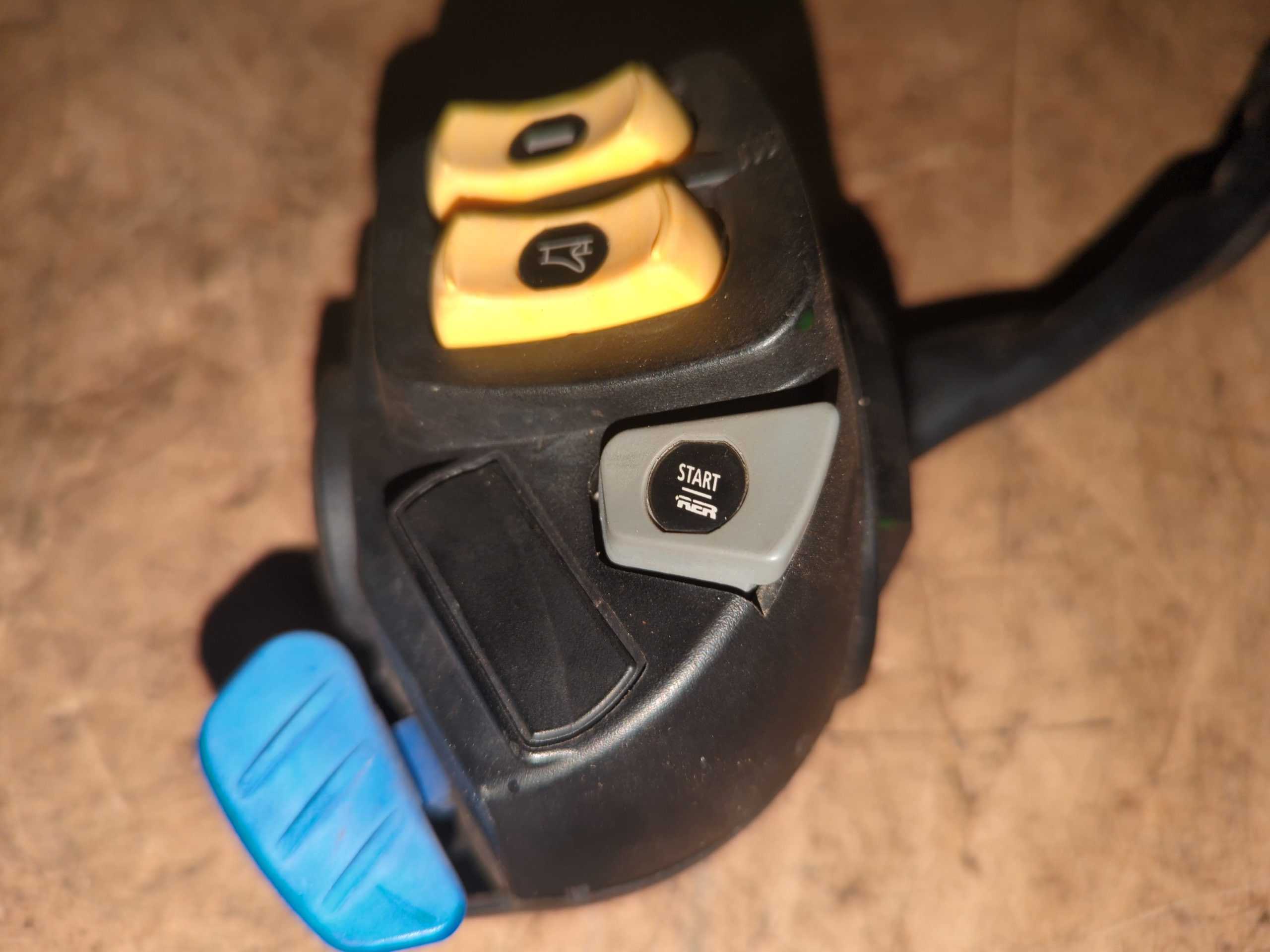 2003 - 2016 Ski Doo Renegade 800R LH Switch - Image 3