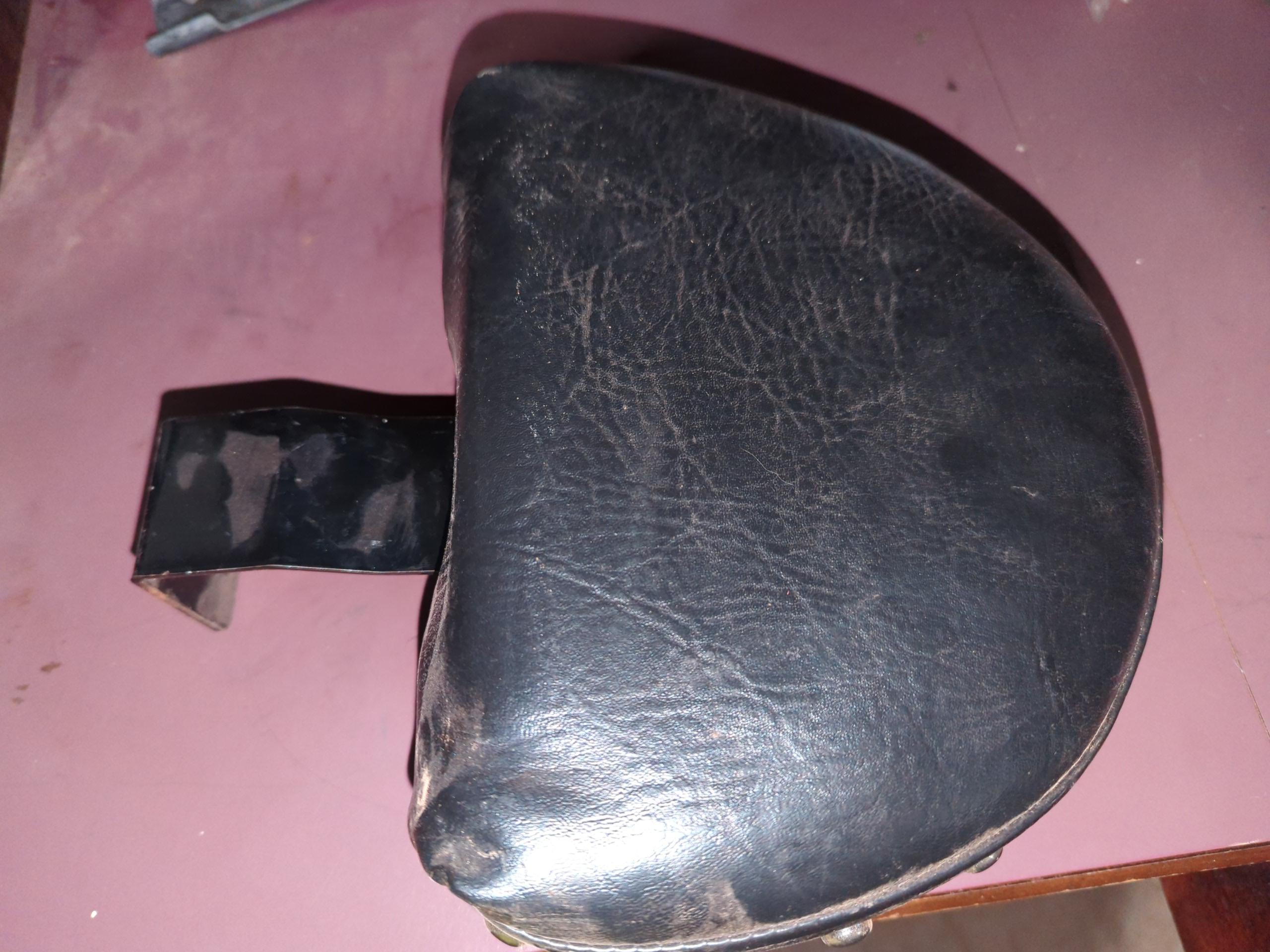 Motorcycle backrest - Image 2