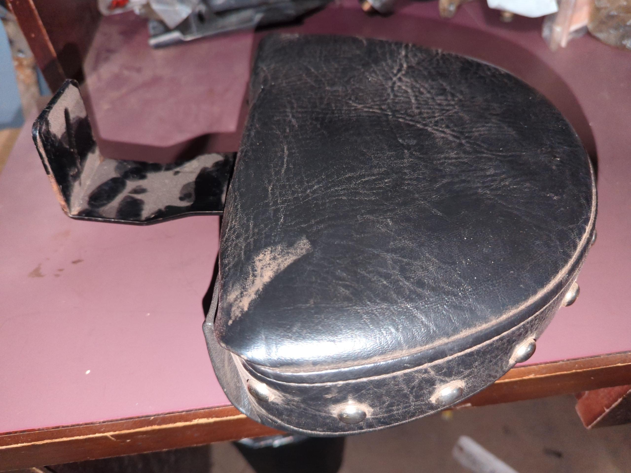 Motorcycle backrest - Image 4