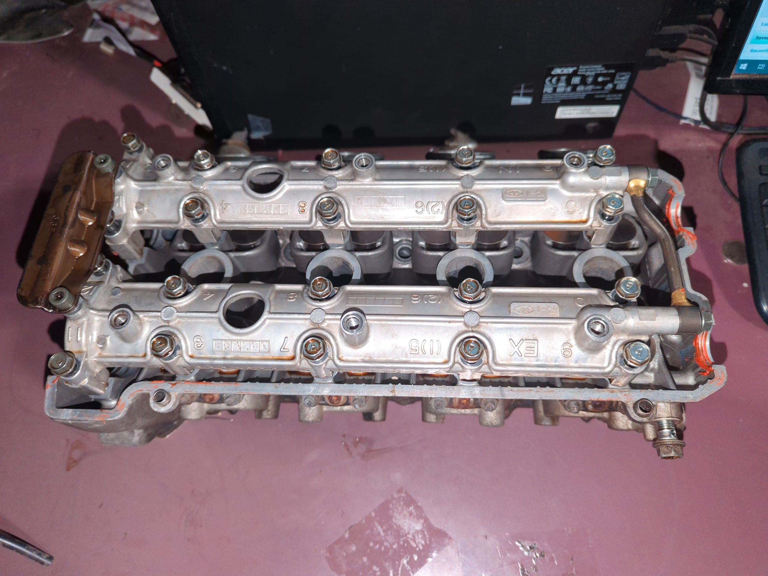 1996 - 1999 Suzuki GSX-R750 CYLINDER HEAD With Cover - Image 2