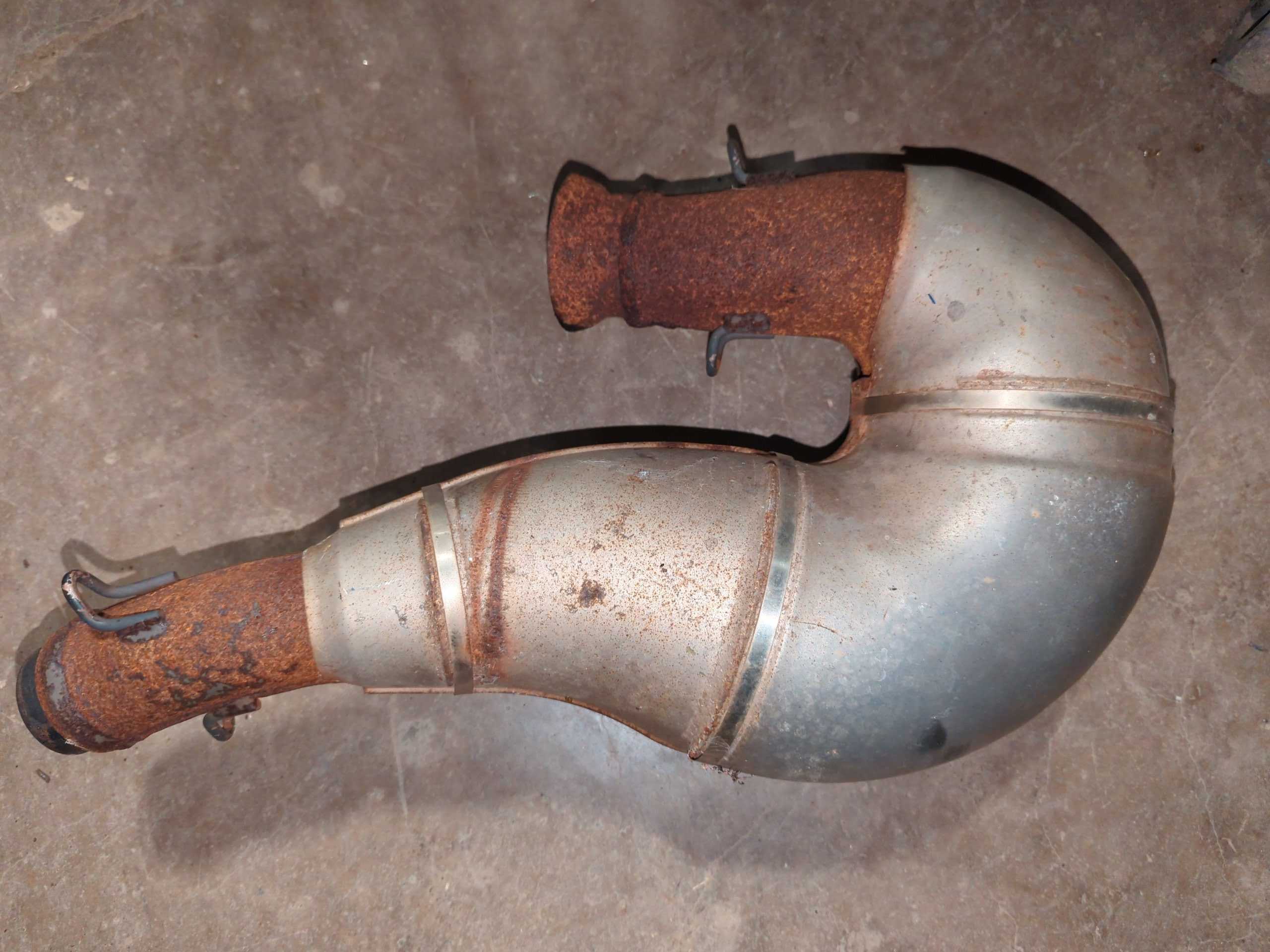 2004 - 2006 Yamaha SX VENOM,VENTURE 600 Exhaust Pipe Assy 2