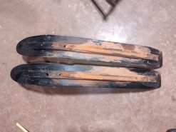 Yamaha Snowmobile Skis (PAIR) - Image 3