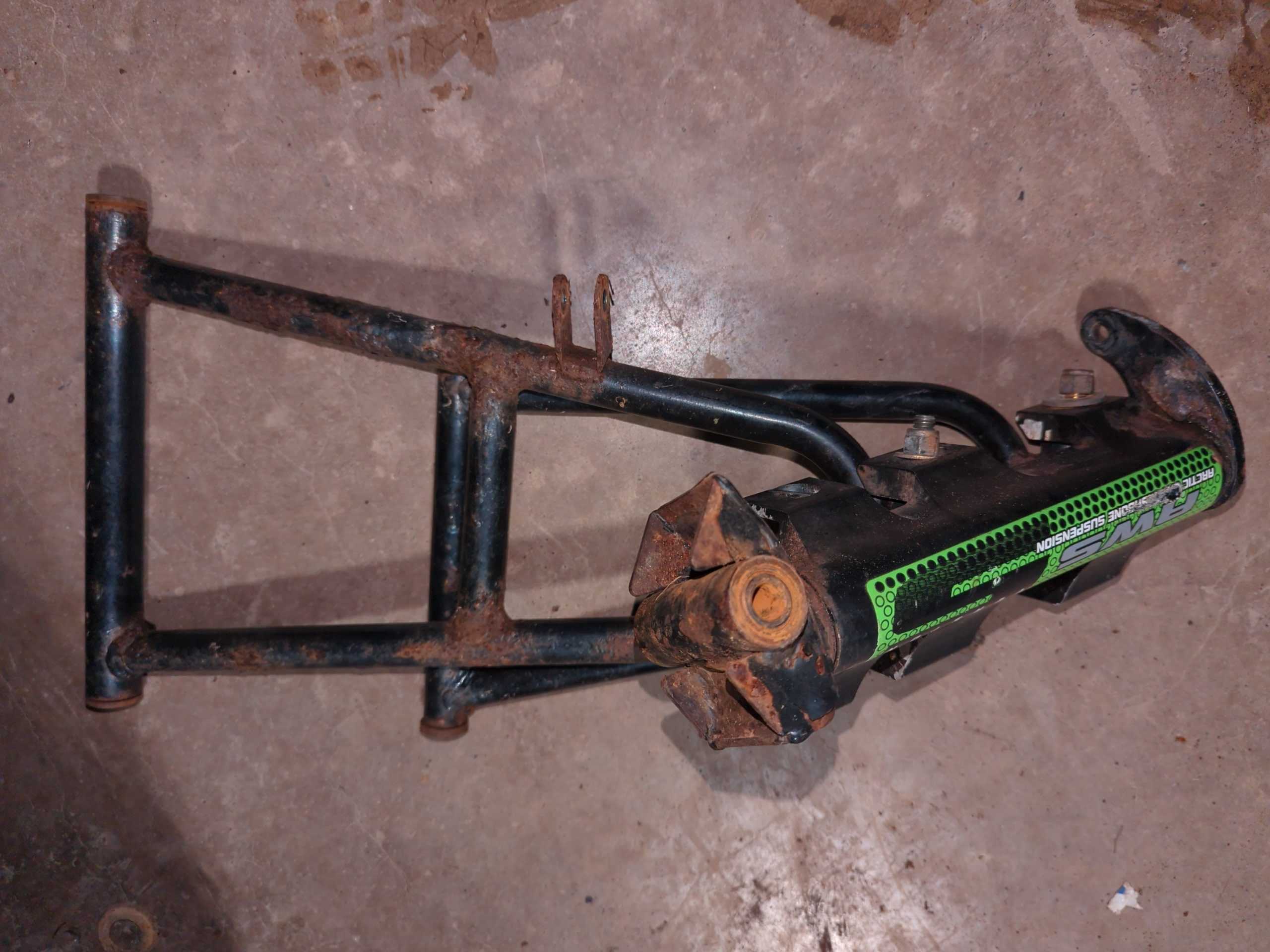 2000 - 2005 Arctic Cat POWDER SPECIAL EFI,MOUNTAIN CAT,Z,ZL Spindle, Steering Right A ARMS - Image 2