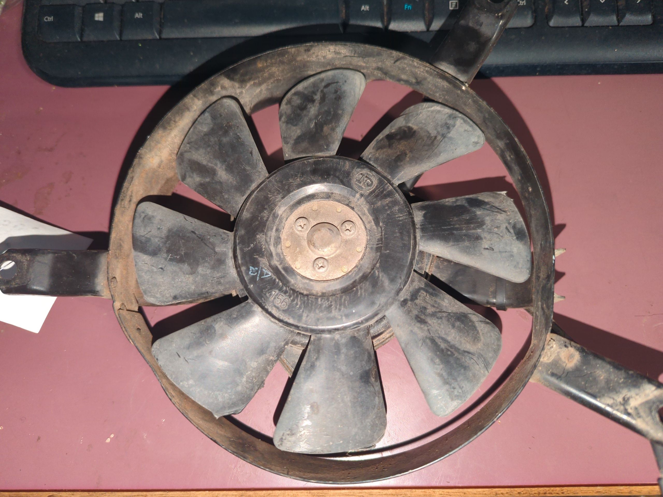 1996 - 2000 Suzuki GSX-R750,600 RADIATOR FAN ASSEMBLY