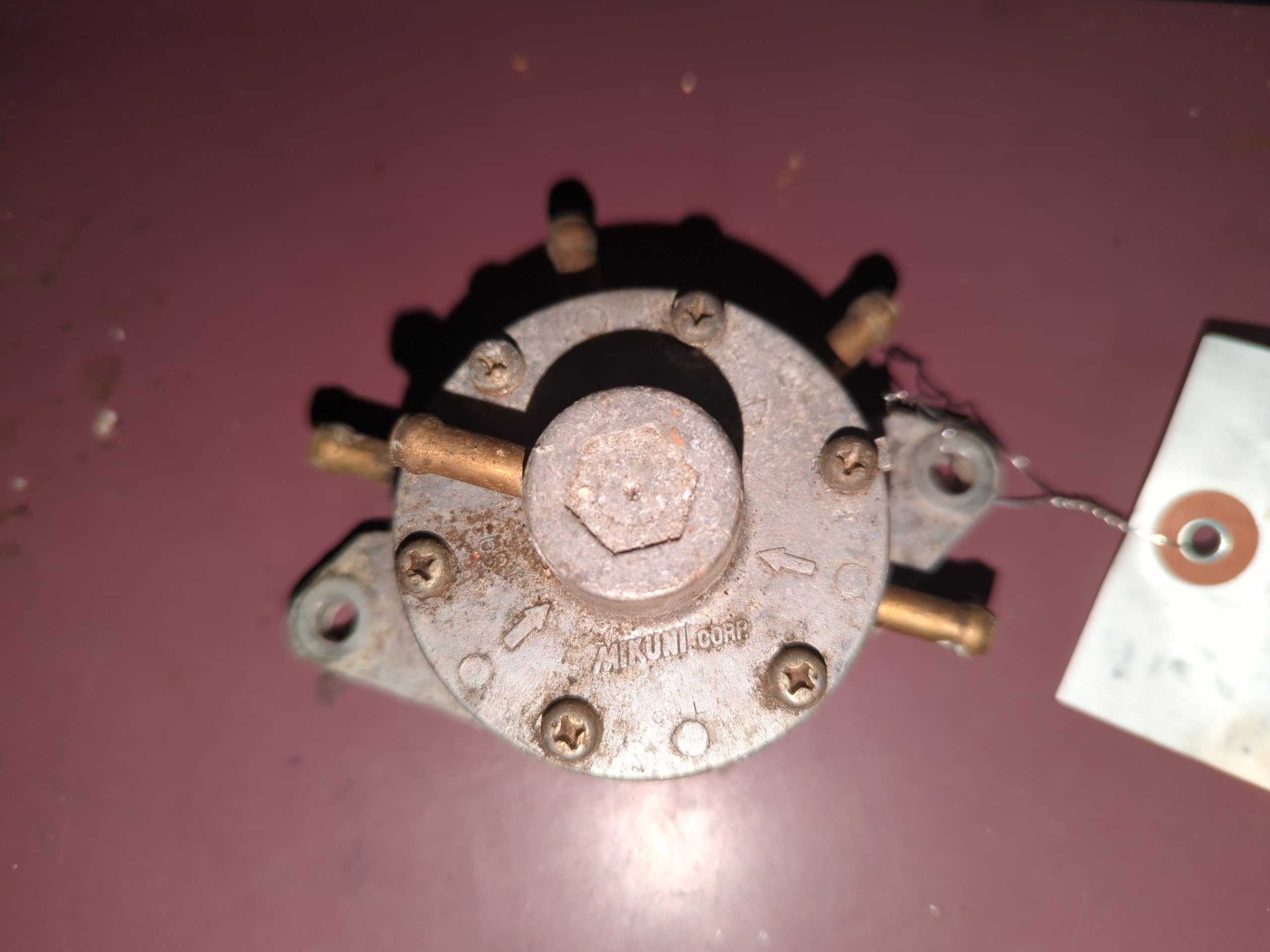 Fuel Pump Round