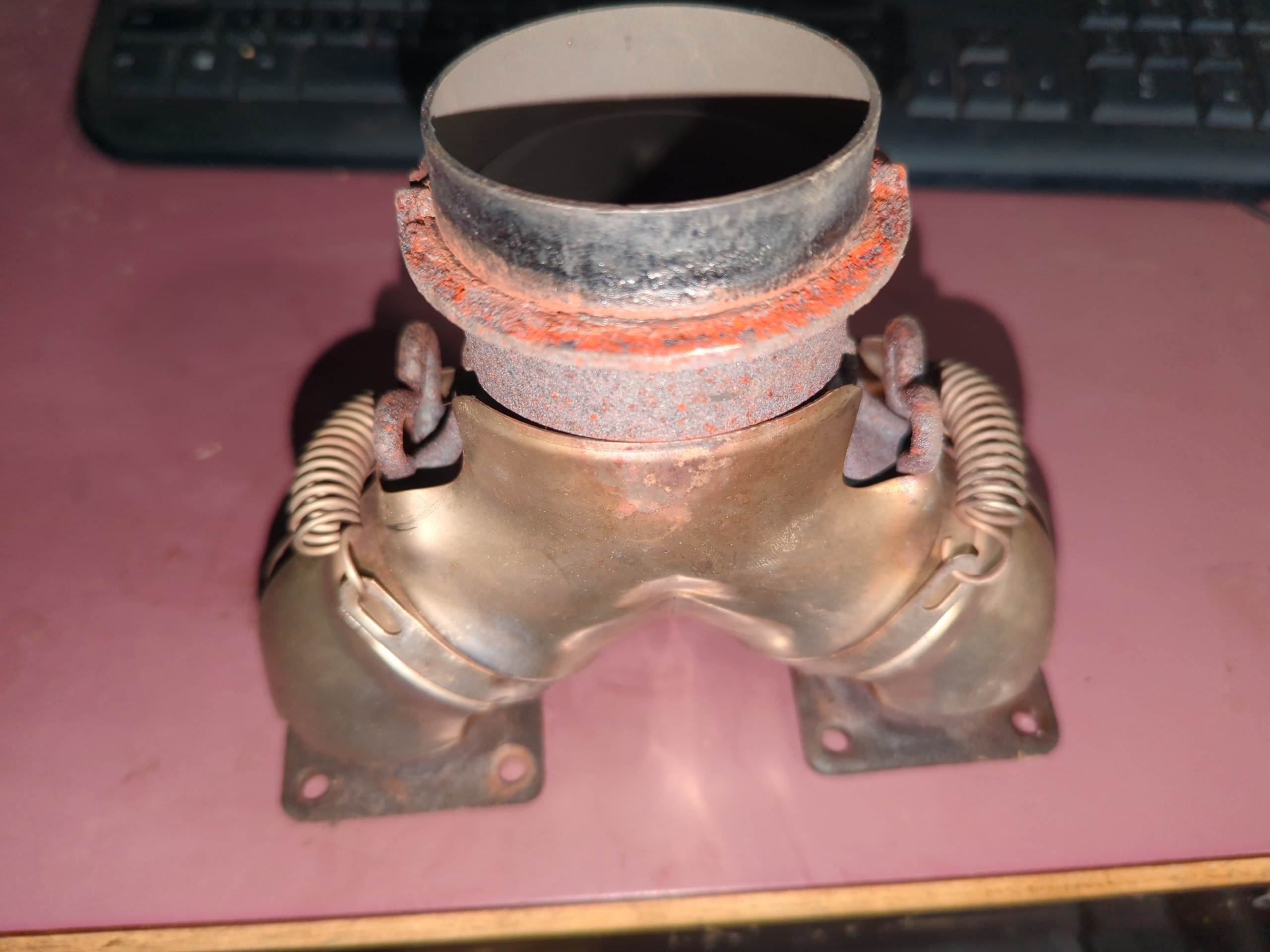 2003 - 2004 Ski Doo MX Z 600 HO,LEGEND 700,GRAND TOURING 600 Exhaust Manifold Y Pipe