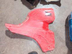 Honda TRX 420 Fourtrax Rancher Red Front Right SIDE COVER 83550-HR3-0000
