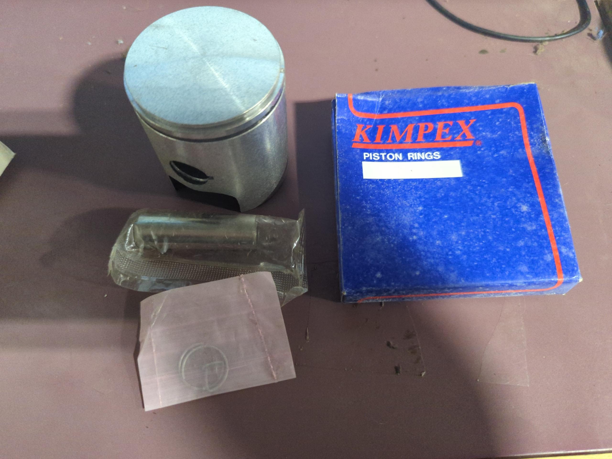 73-79 Ski-Doo Elan. Twin Cylinder. Std Size Piston Assembly 09-745