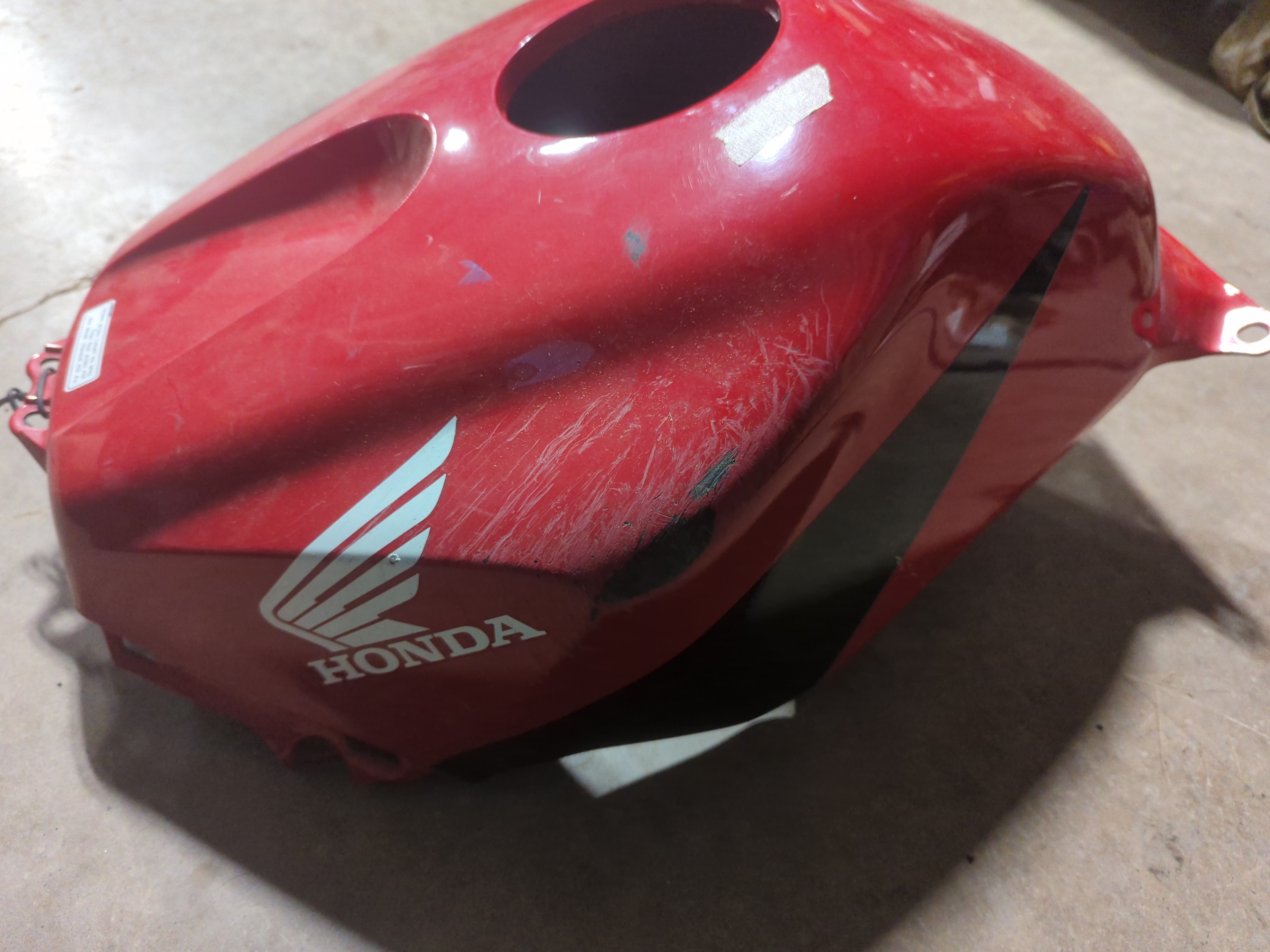 2003 -2004 Honda CBR600RR Fuel Tank Cover - Image 2