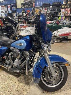 Alternative view of 1986 Harley Davidson FLH TP