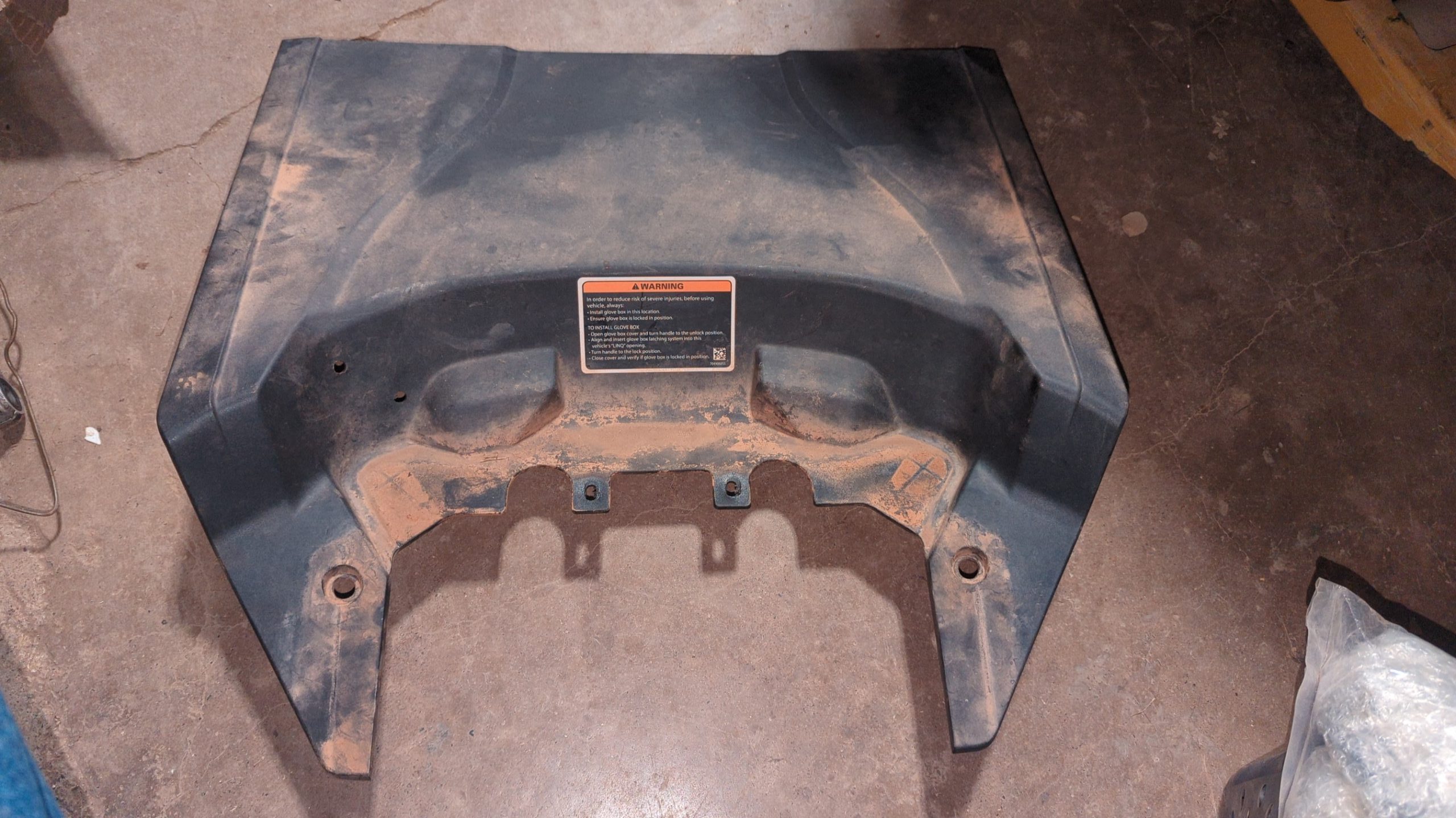 2015 - 2024 Can AM OUTLANDER, Rear Storage Box Cover - Image 4