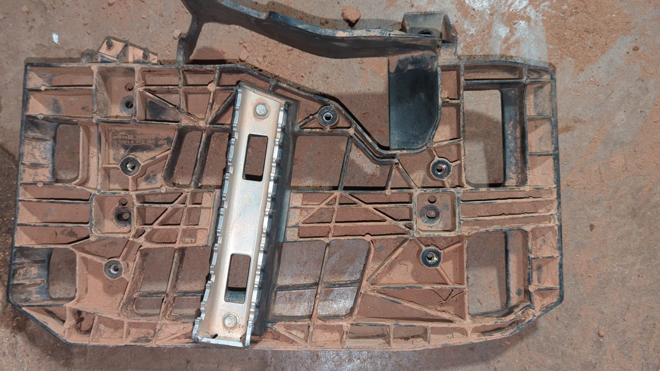 2018 - 2025 OUT-MAX, Outlander RH Structural Footboard - Image 4