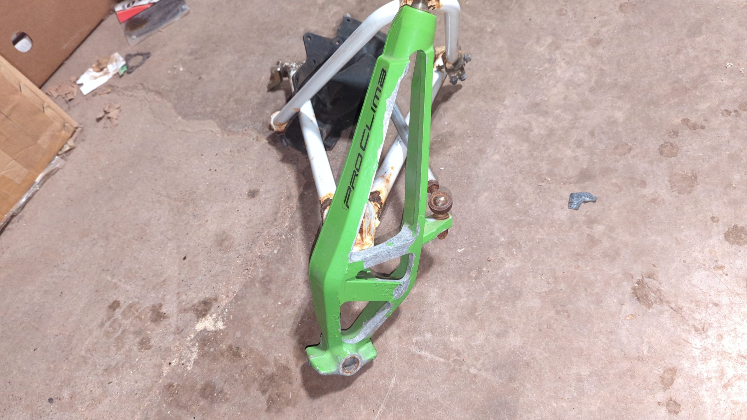 2012 - 2013 Arctic Cat Spindle, Steering Assembly Left Green