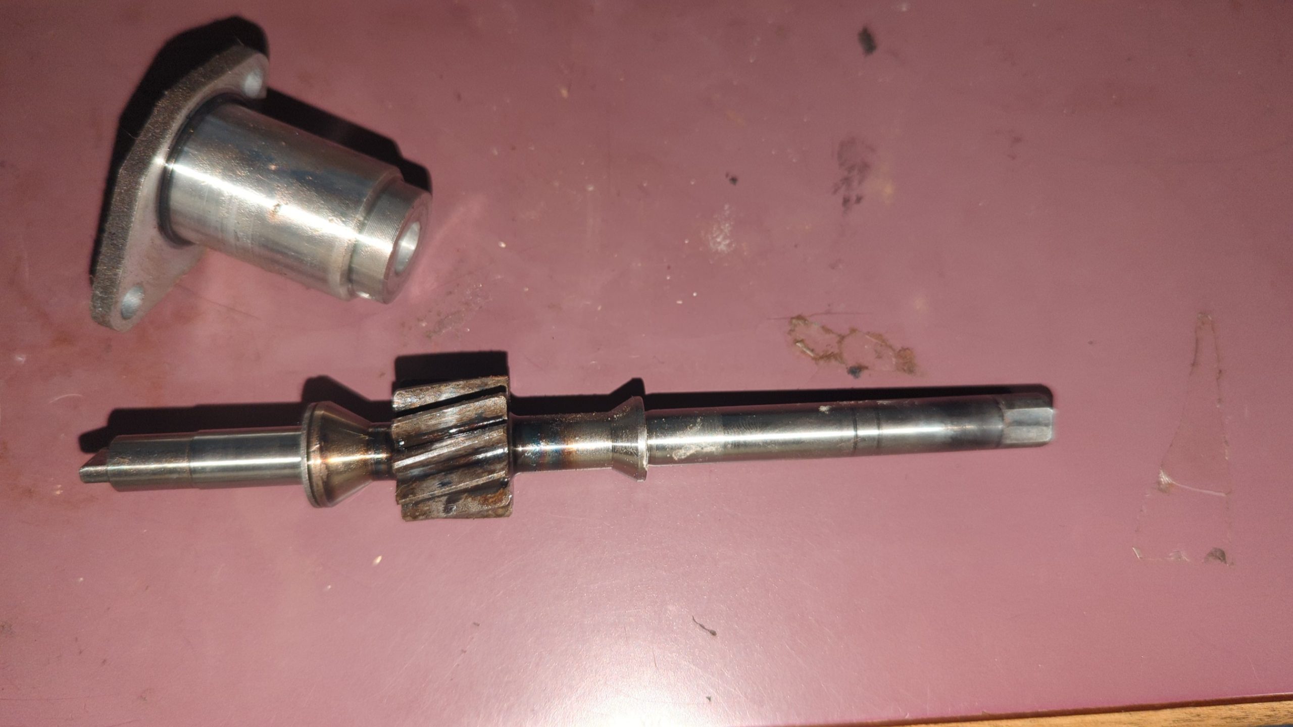 2003 - 2016 Arctic Cat FIRECAT,SABERCAT,M,F,ZR Oil Pump Input Shaft with Gear - Image 2