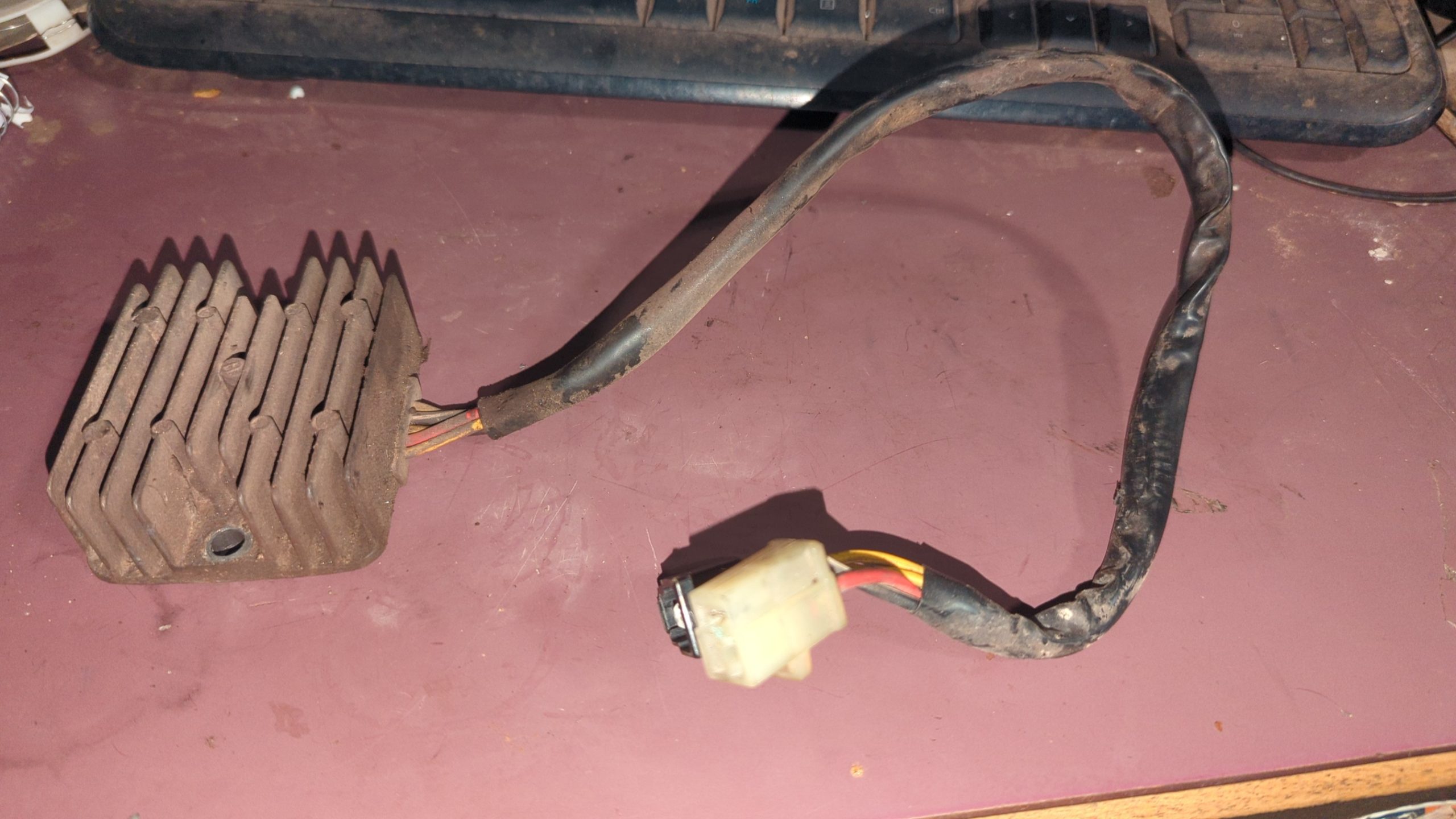 1990 - 2004 Suzuki VZ800,VX800 RECTIFIER, REGULATOR