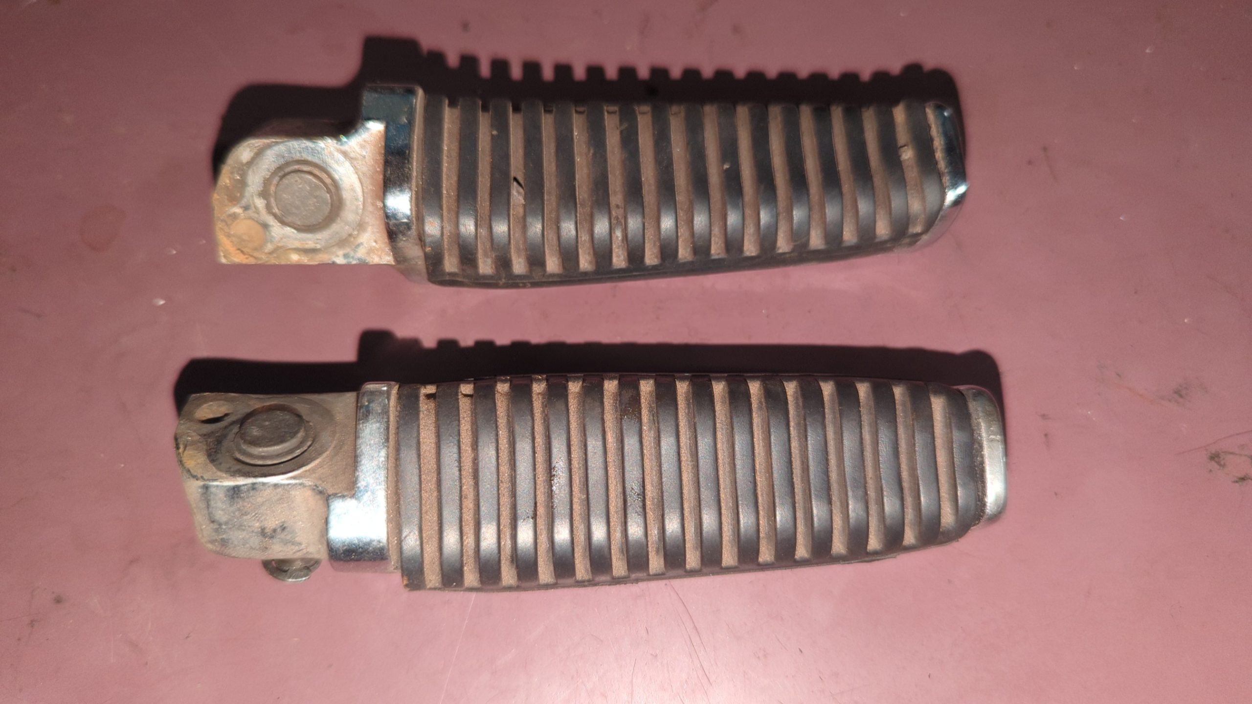 1996 - 2009 Suzuki VS1400,VZ800 FOOTREST ASSY, PILLION RH+LH