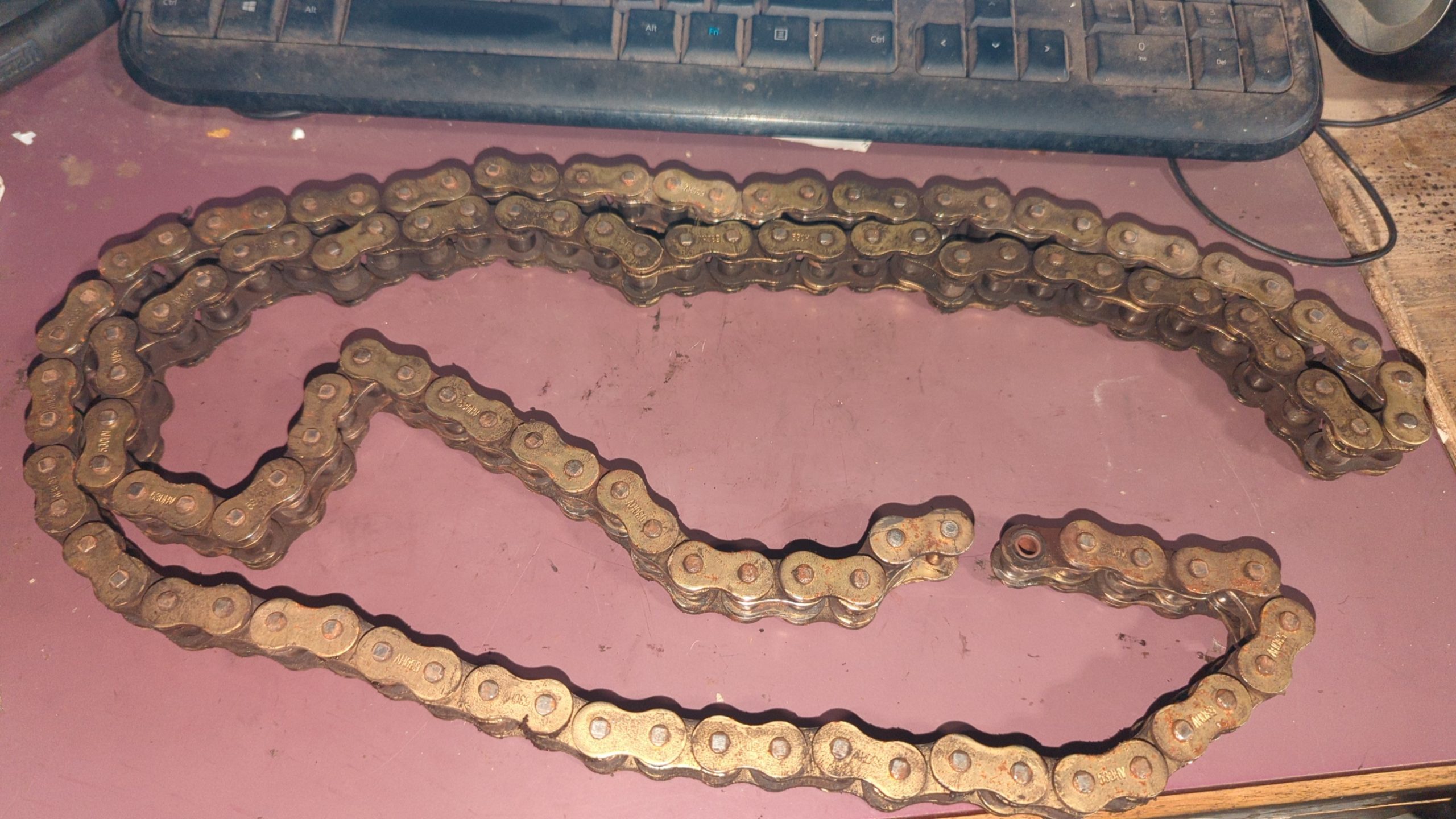 1997 Suzuki Marauder VZ800 CHAIN ASSY - Image 4