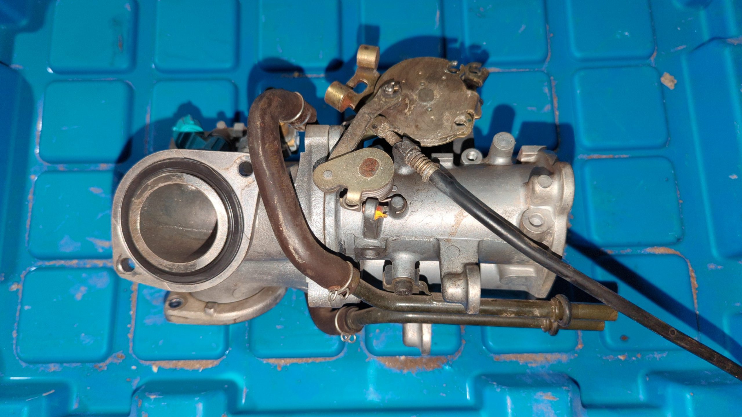 2003 - 2008 Kawasaki VULCAN 1600 CLASSIC,NOMAD THROTTLE BODY-ASSY - Image 3
