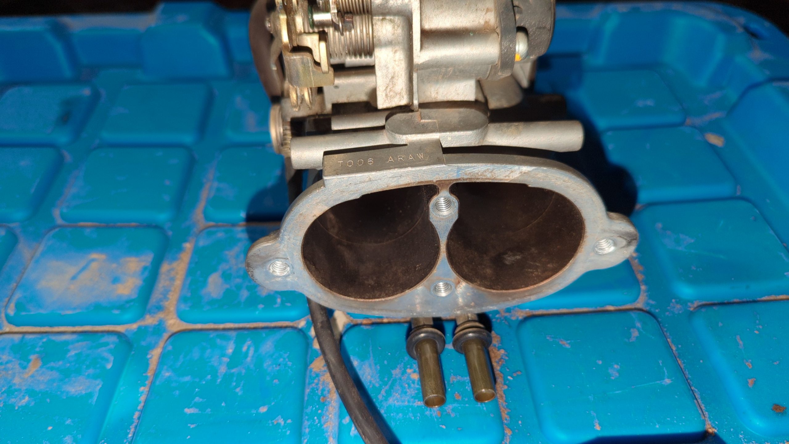 2003 - 2008 Kawasaki VULCAN 1600 CLASSIC,NOMAD THROTTLE BODY-ASSY - Image 2