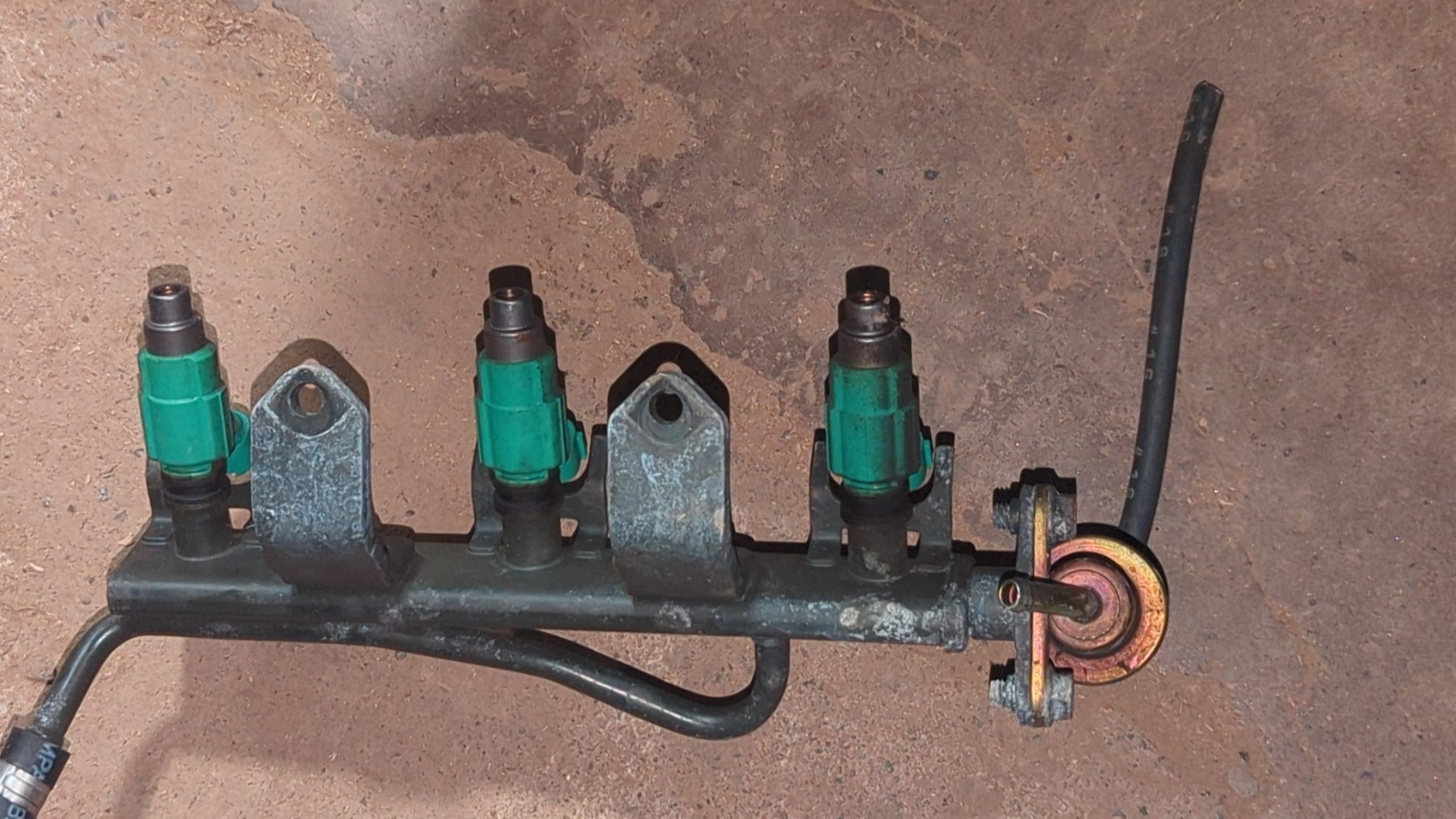 2004 - 2008 Arctic Cat BEARCAT WIDE TRACK TURBO,T660 TURBO Injector, Fuel - Assembly - Image 2